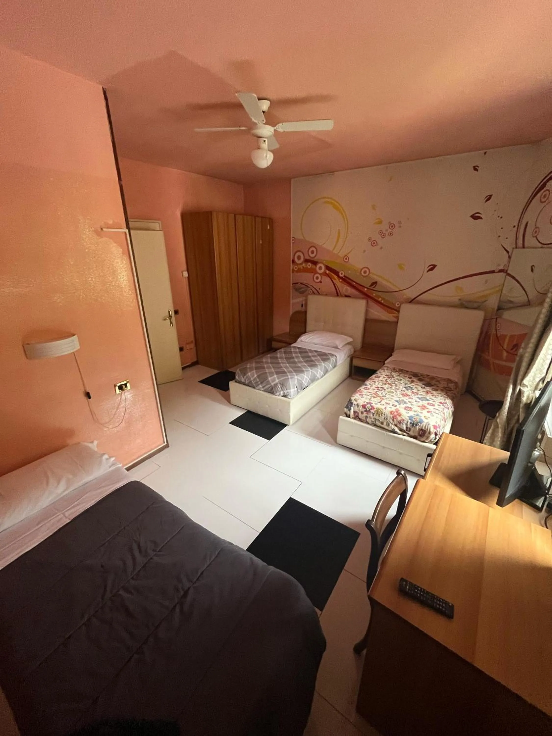 Bed in sleep well motel total