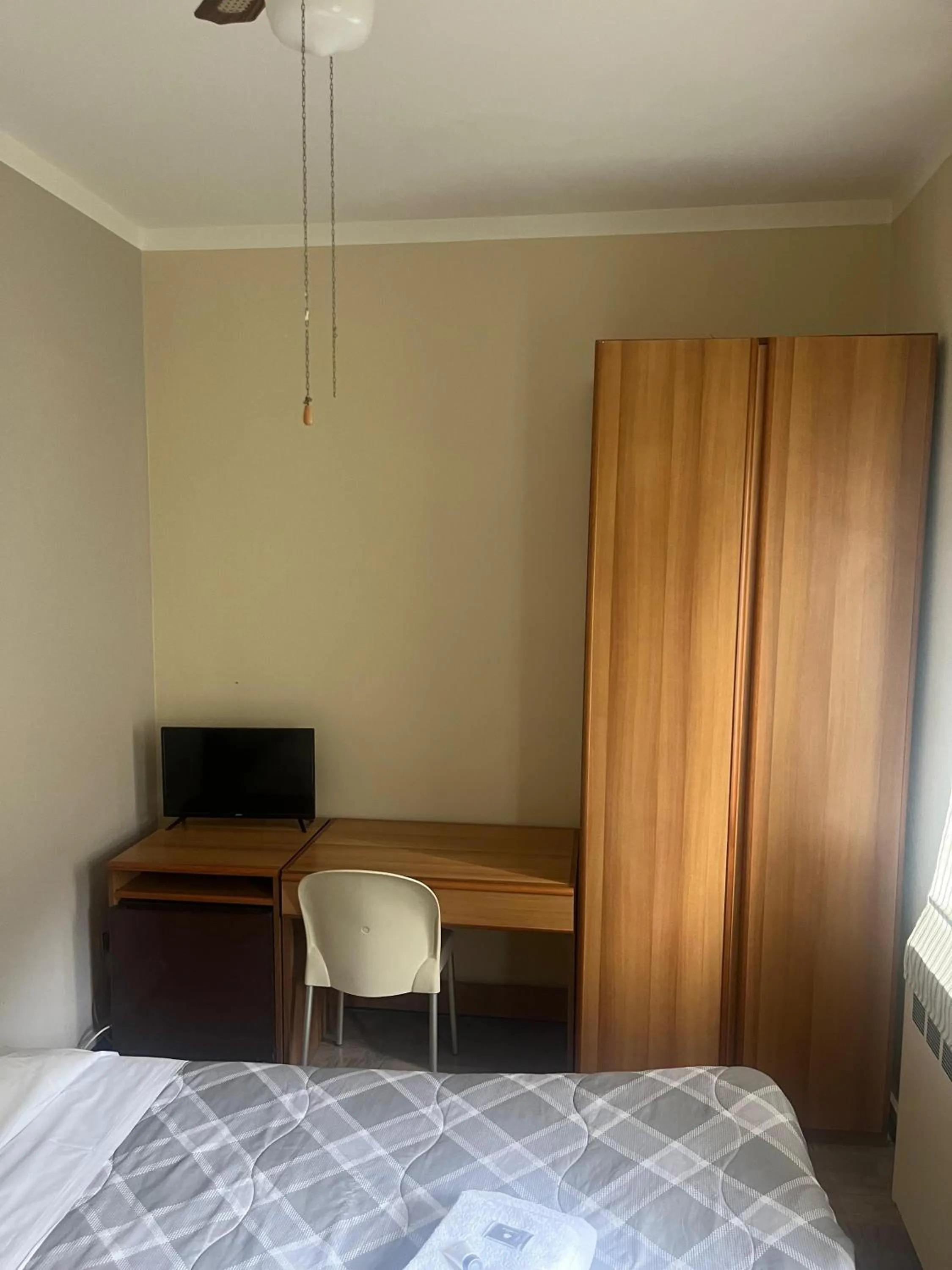 Bed in sleep well motel total