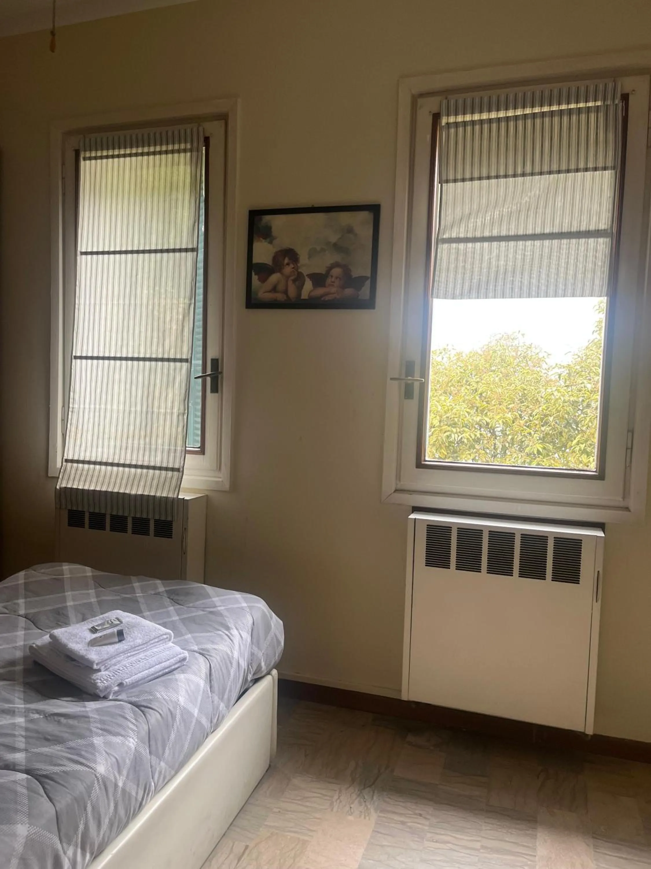 Bed in sleep well motel total