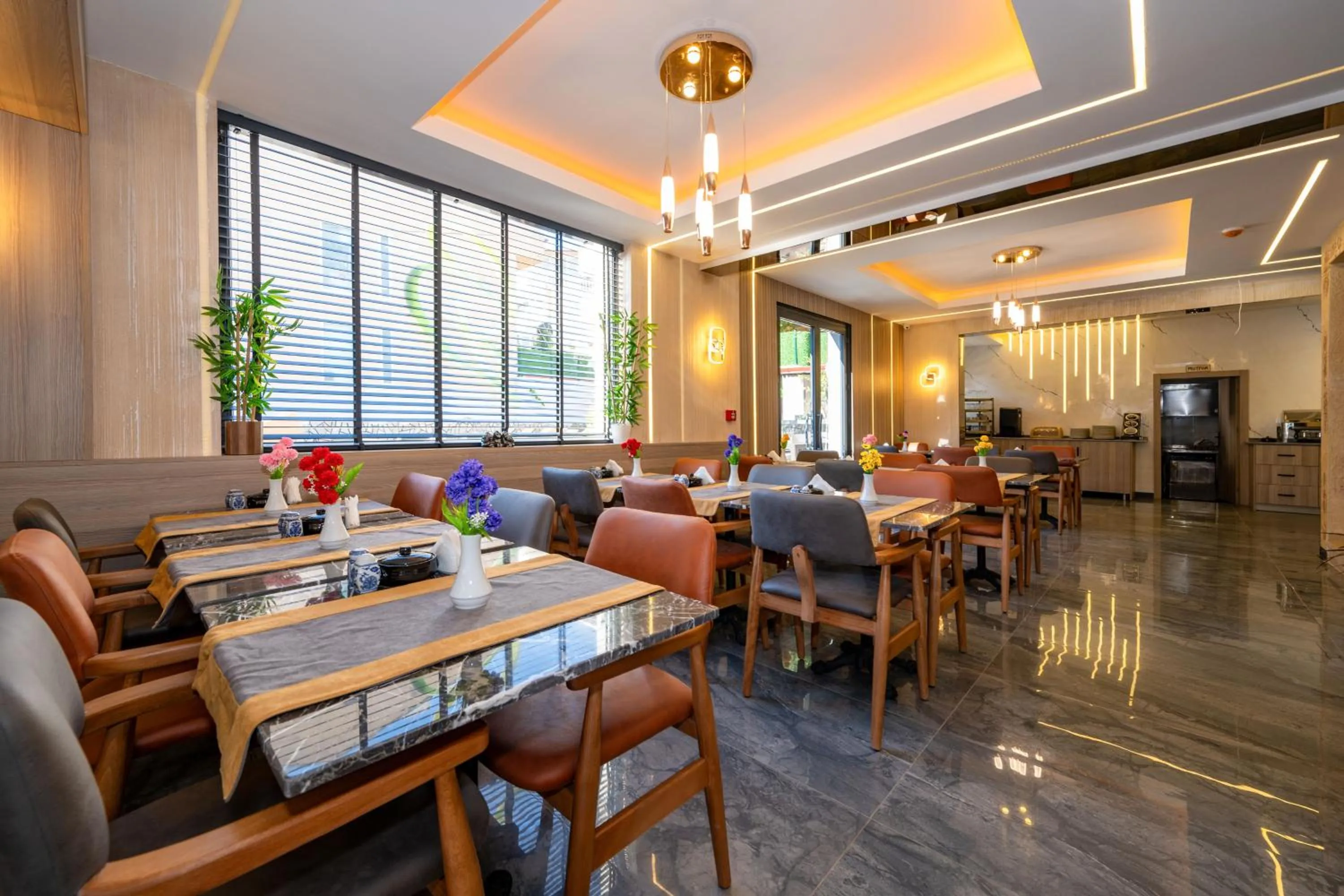 Restaurant/places to eat in Otel Carpediem Gold Kuşadası