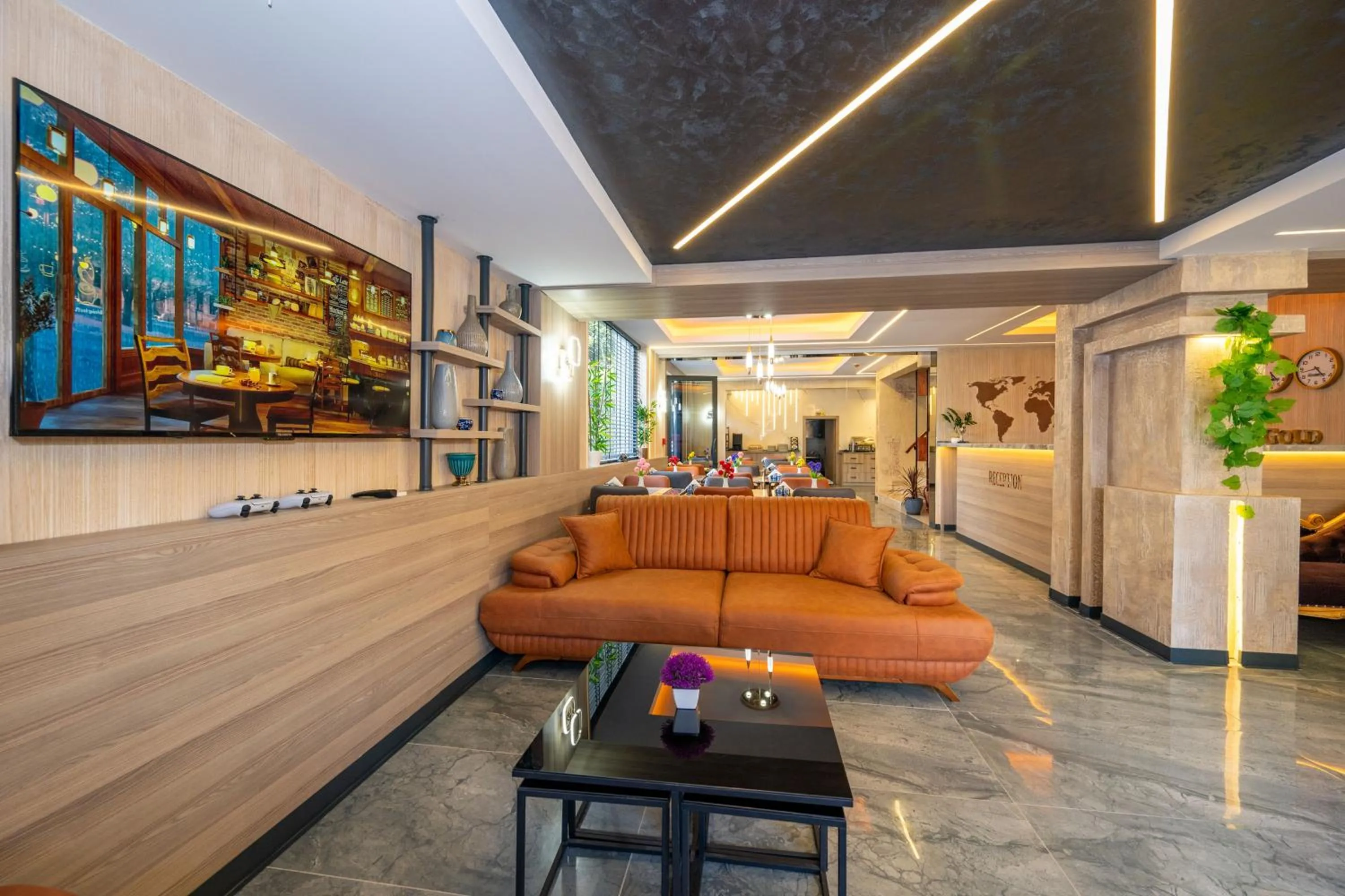 TV and multimedia in Otel Carpediem Gold Kuşadası