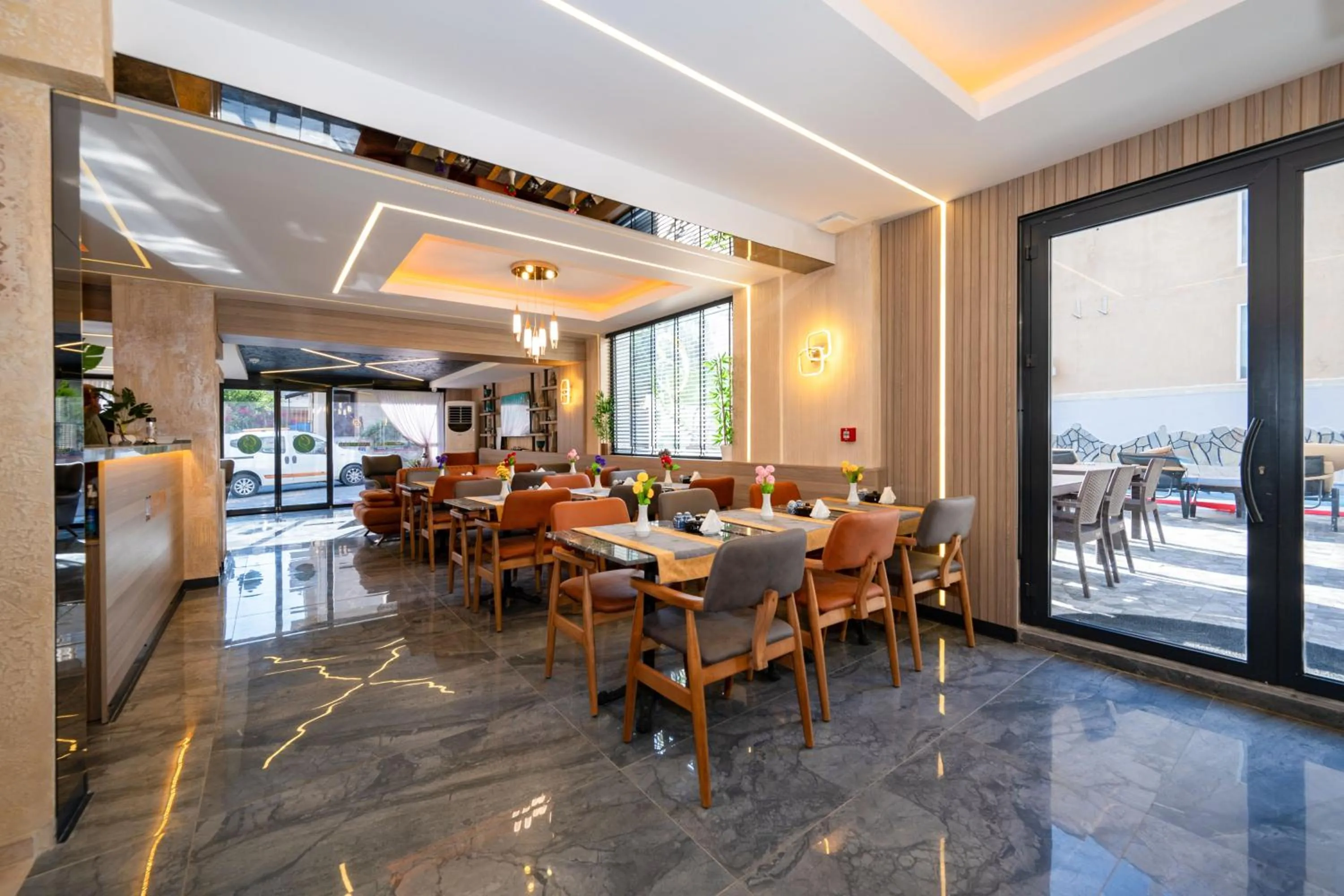 Restaurant/places to eat in Otel Carpediem Gold Kuşadası