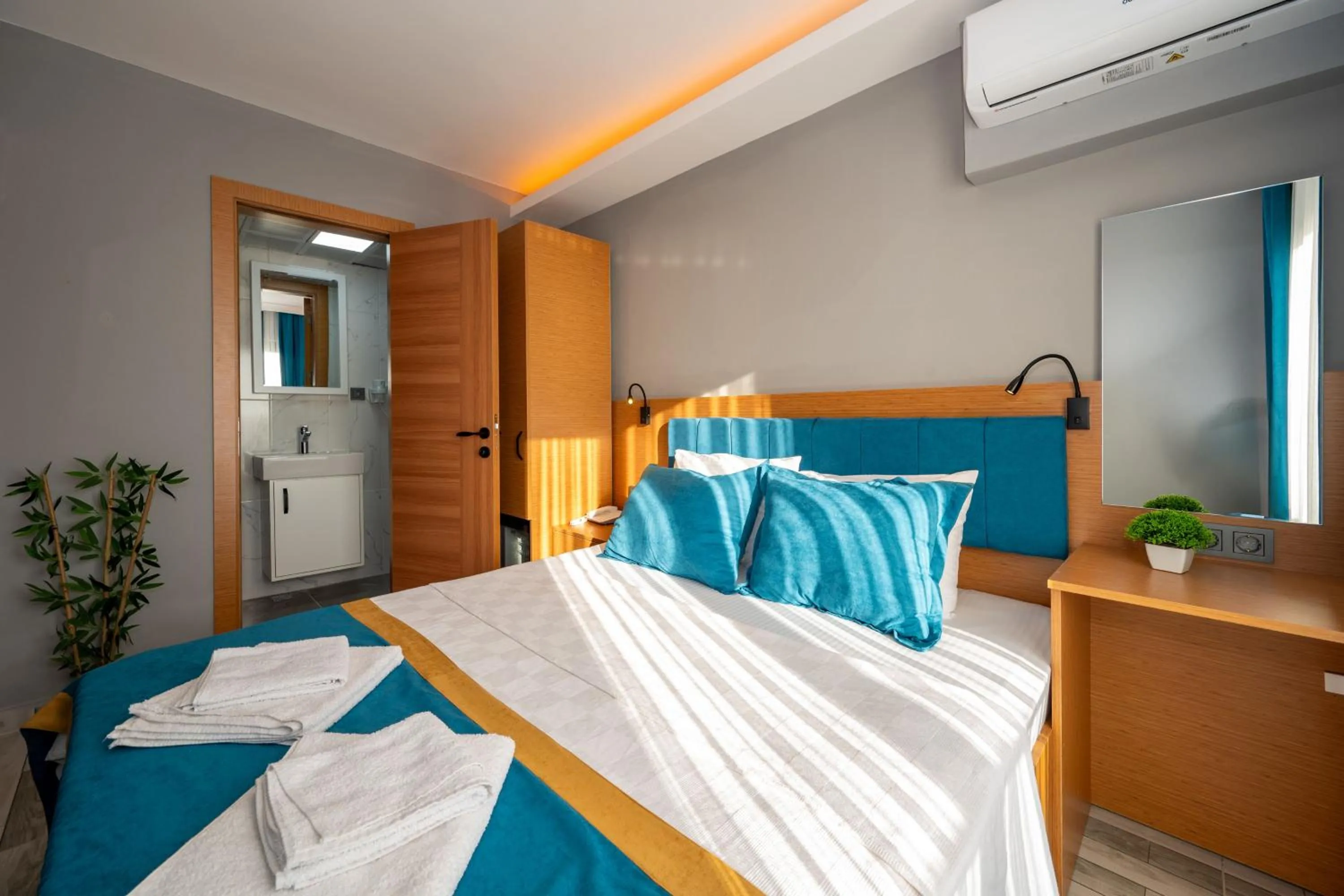 Bed in Otel Carpediem Gold Kuşadası