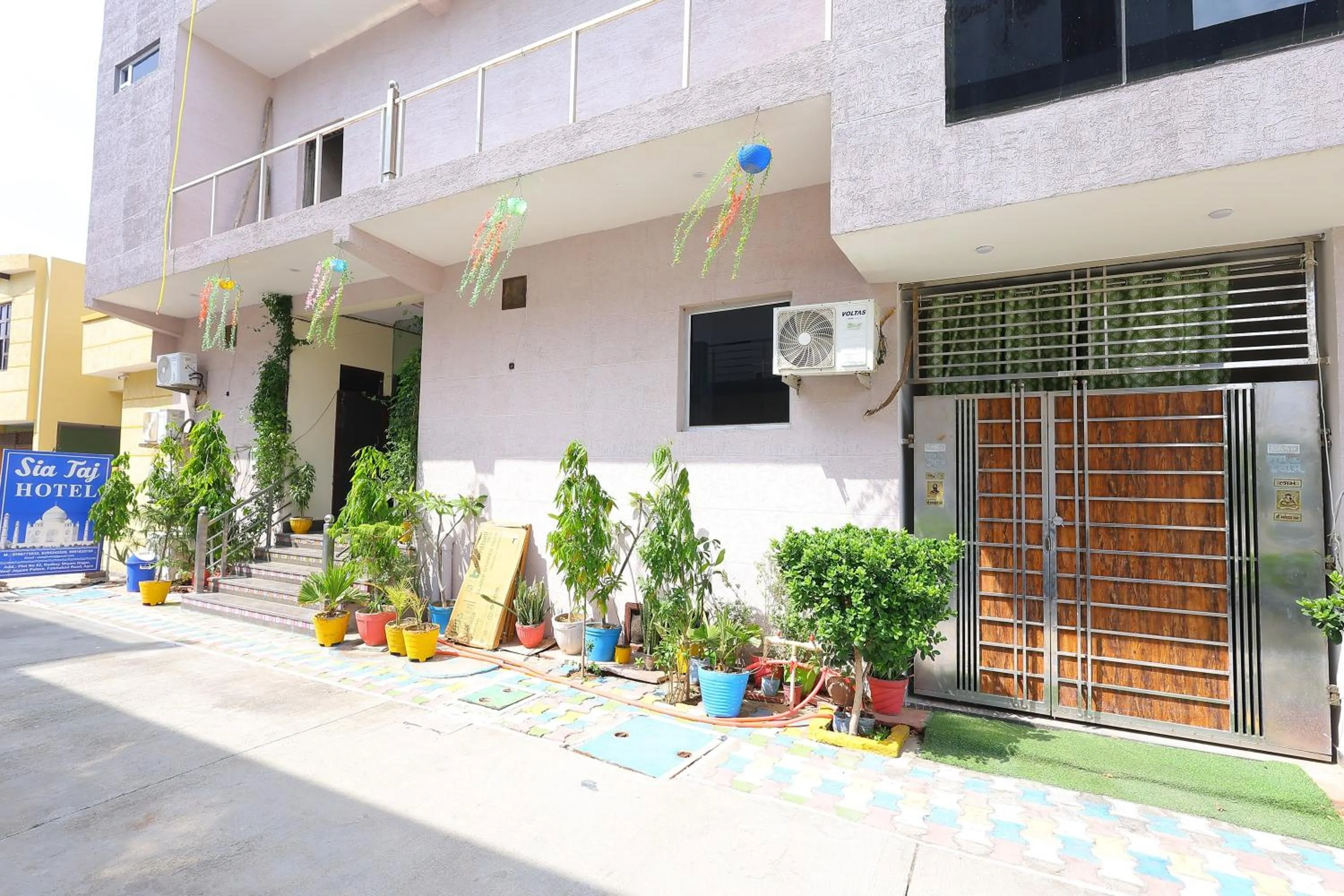 Property building in Sia Taj Hotel nearest Taj Mahal Agra