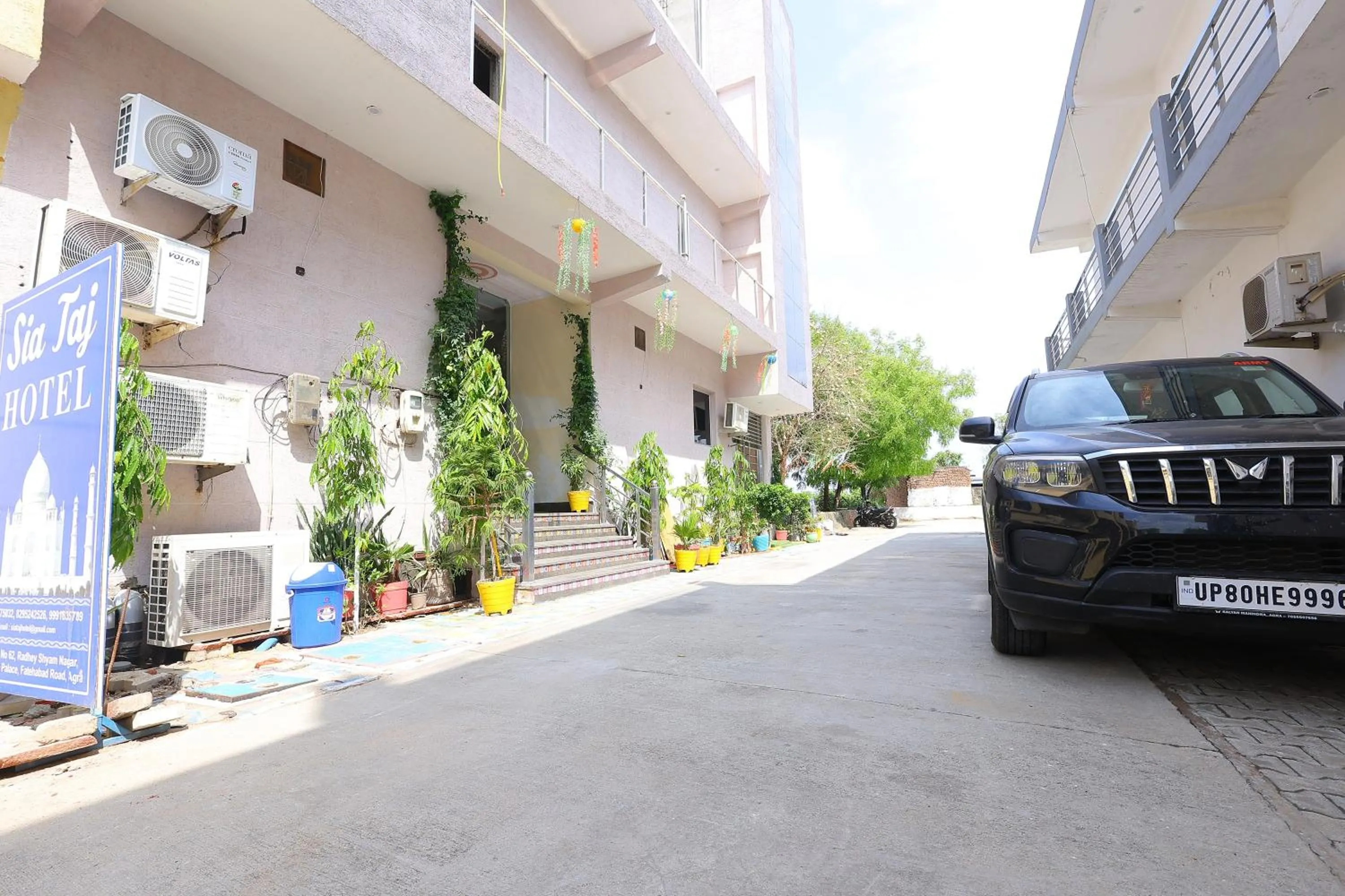 Property building in Sia Taj Hotel nearest Taj Mahal Agra