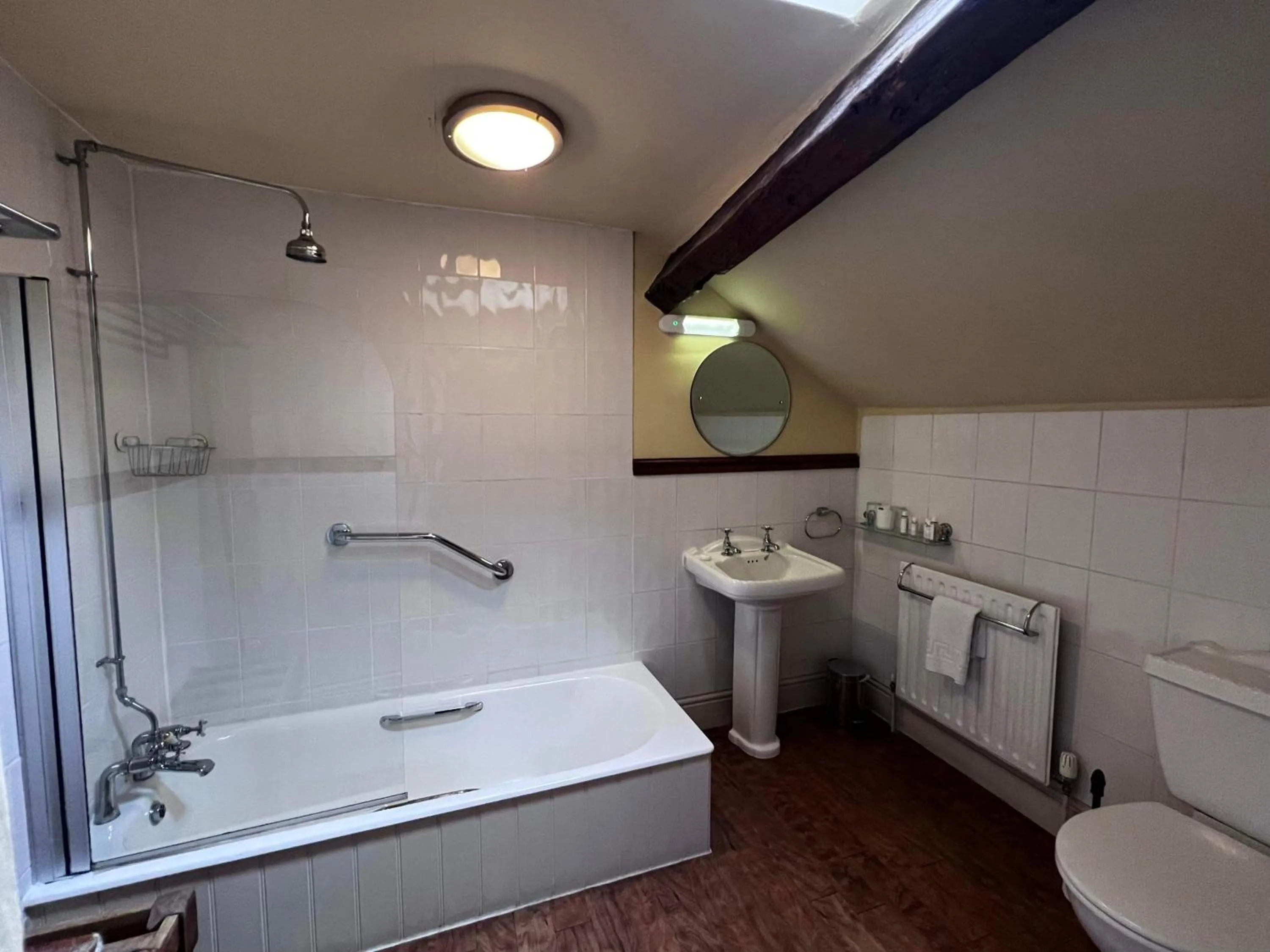 The Red Lion & Manor House