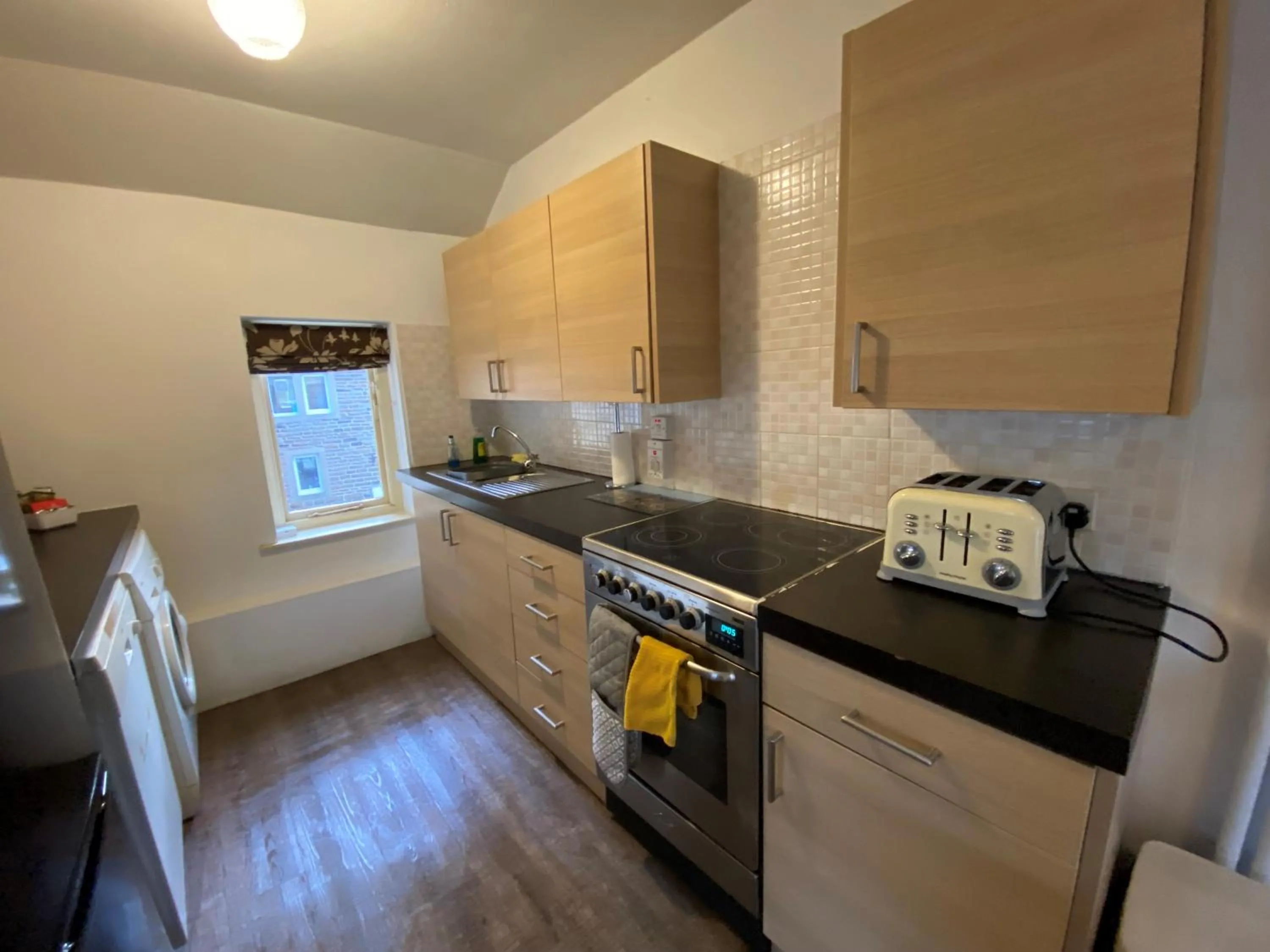 The Red Lion & Manor House