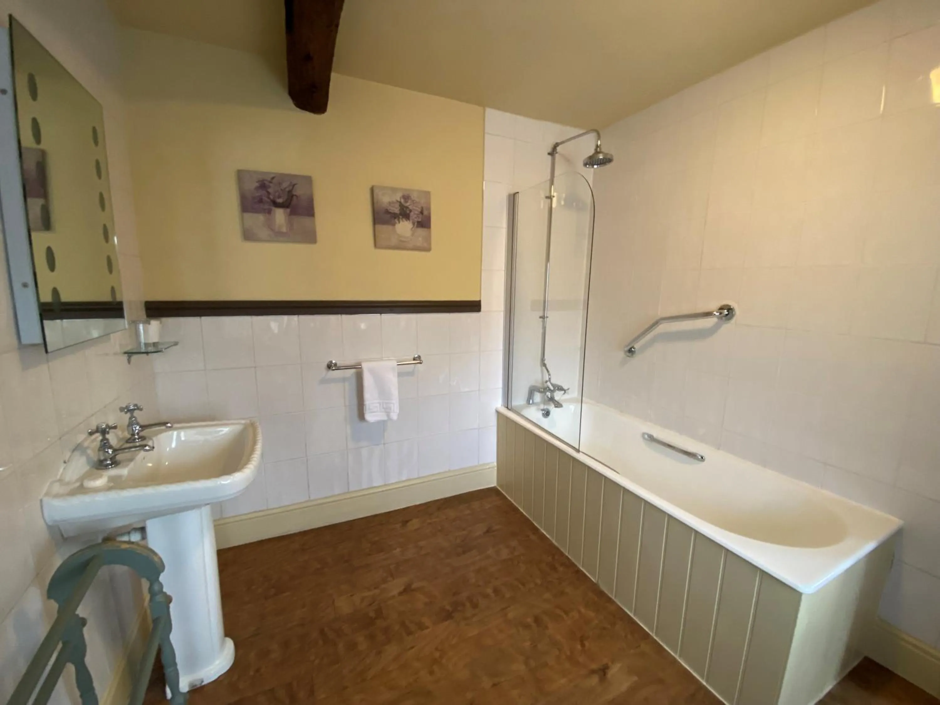 The Red Lion & Manor House