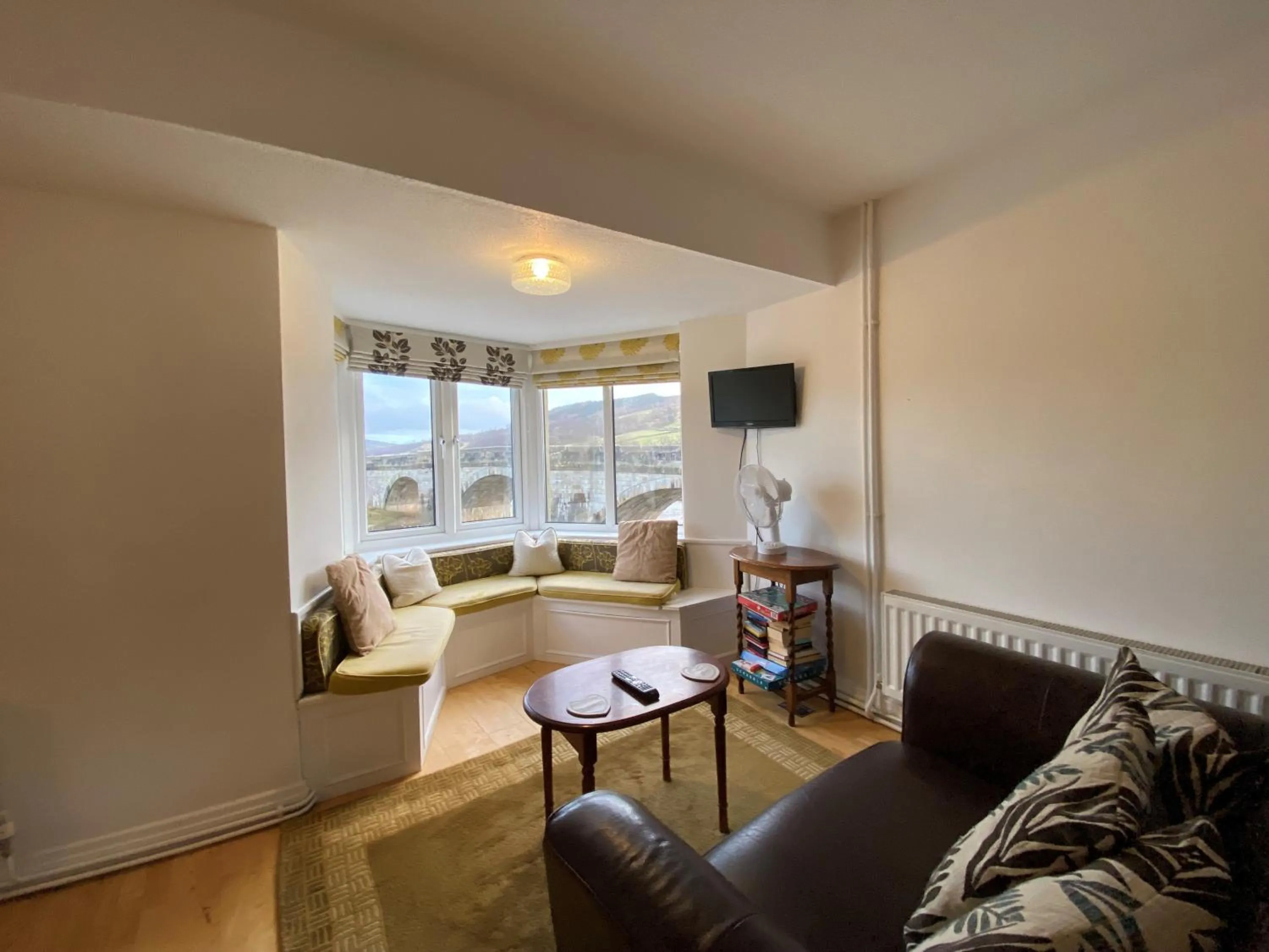 The Red Lion & Manor House