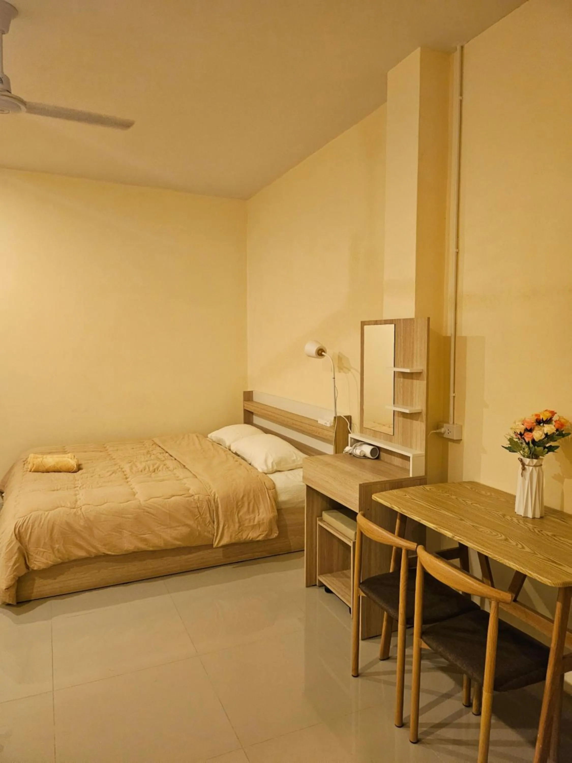 Bed in SKYPEARL Guesthouse & Café