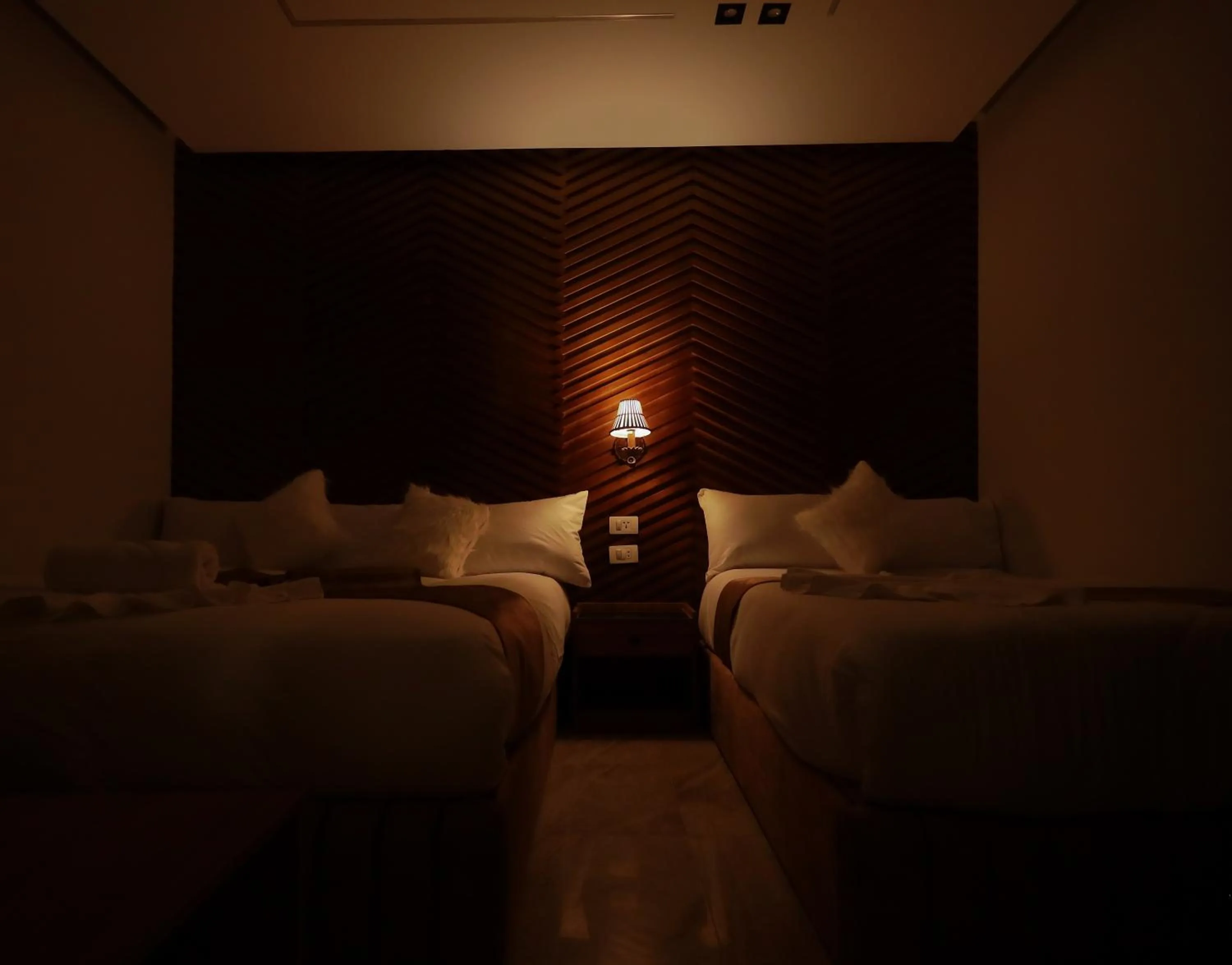 Photo of the whole room, Bed in The Muse Pyramids INN