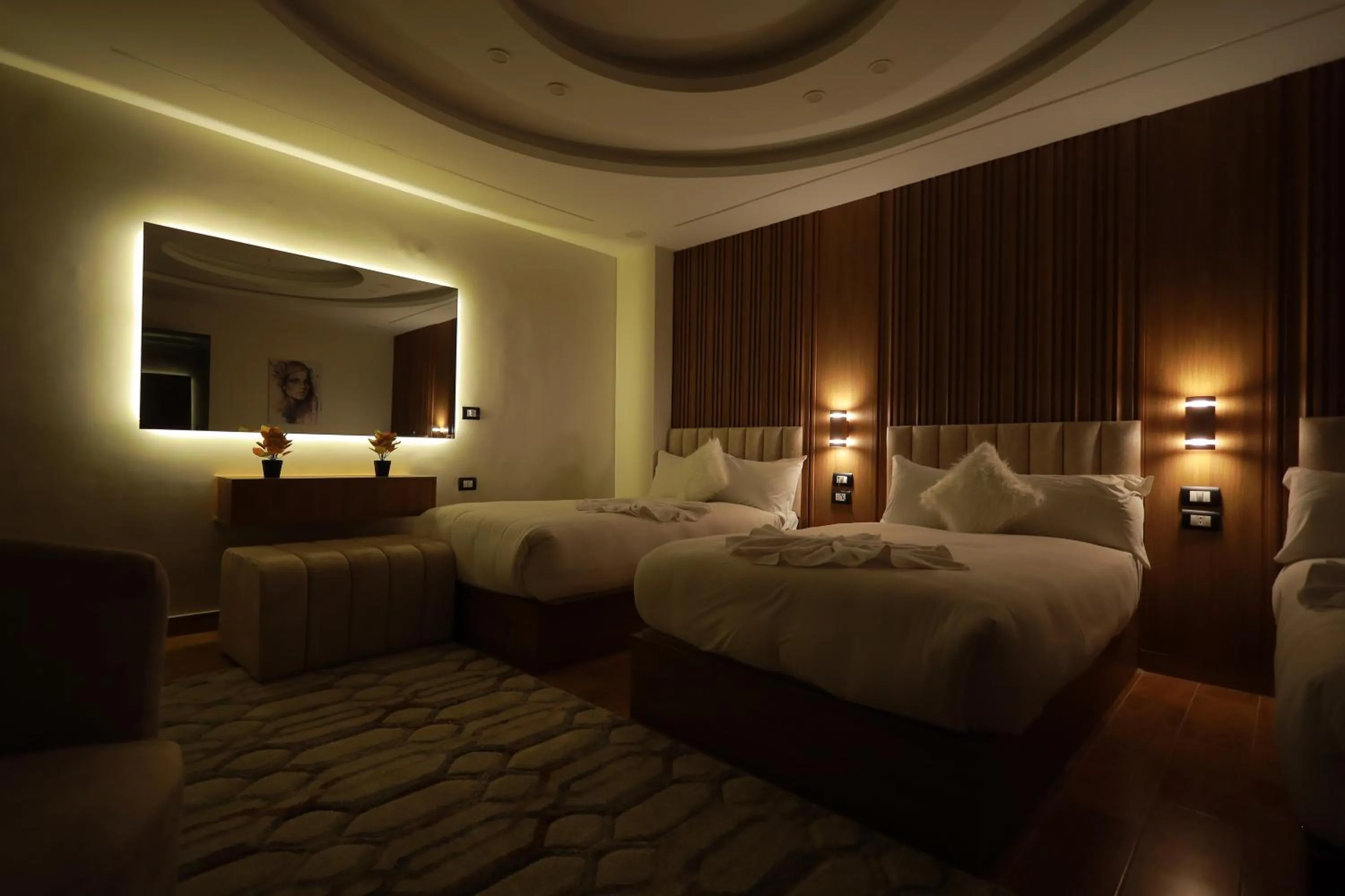 Photo of the whole room, Bed in The Muse Pyramids INN