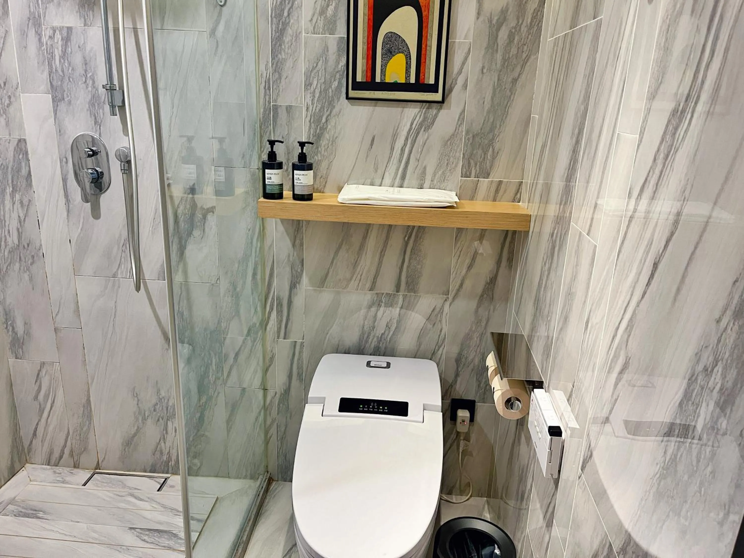 Toilet in Tuke China Hotel Shanghai Hongqiao Airport