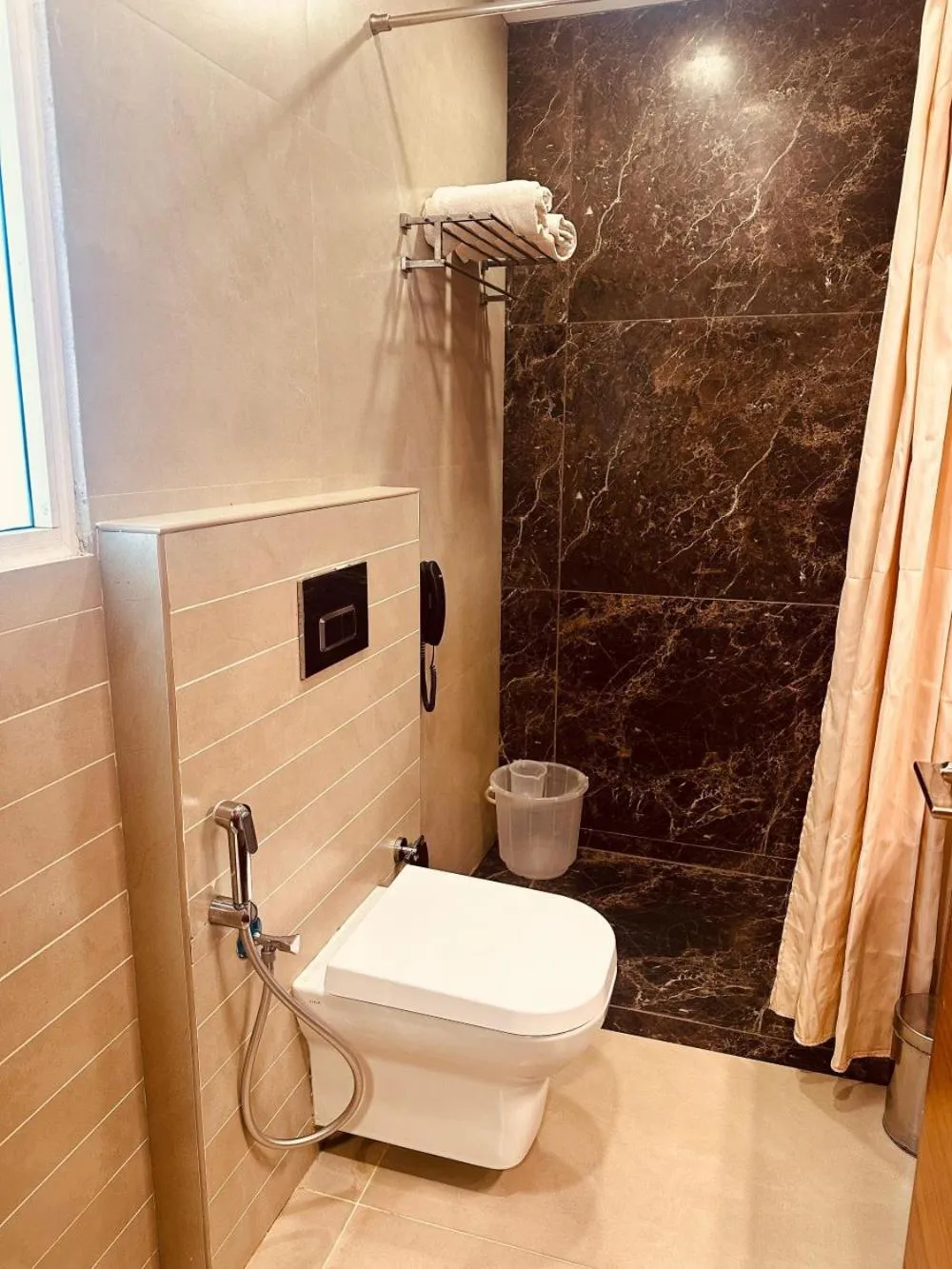 Shower in Fortune Hills