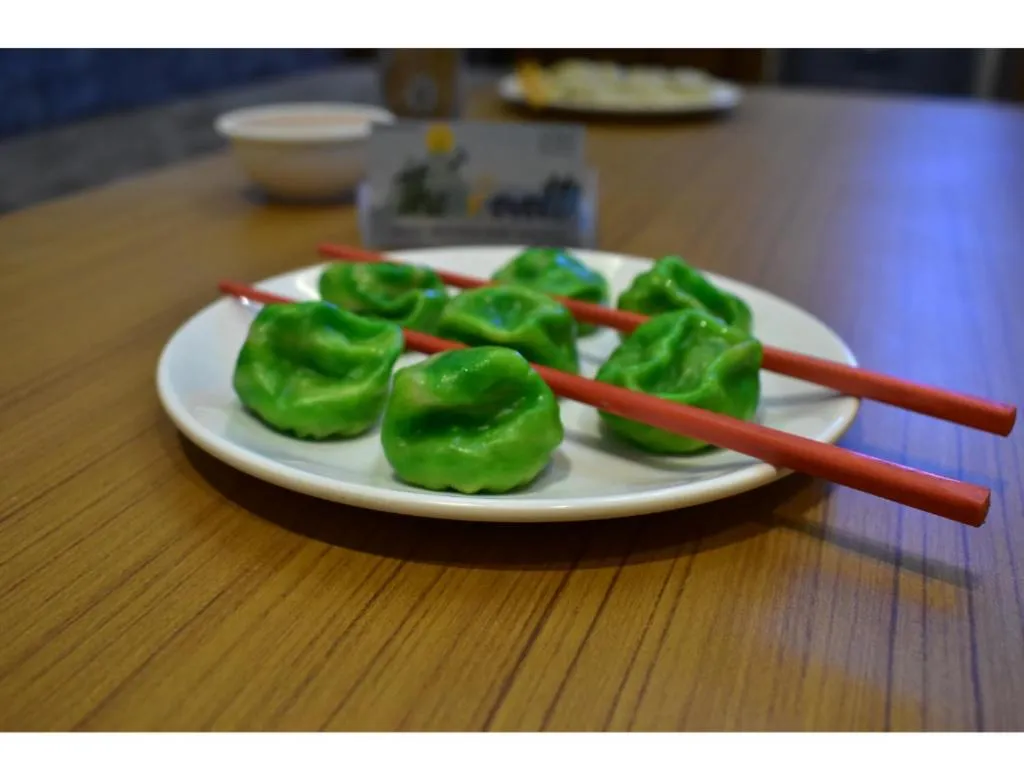 Restaurant/places to eat in The Revett