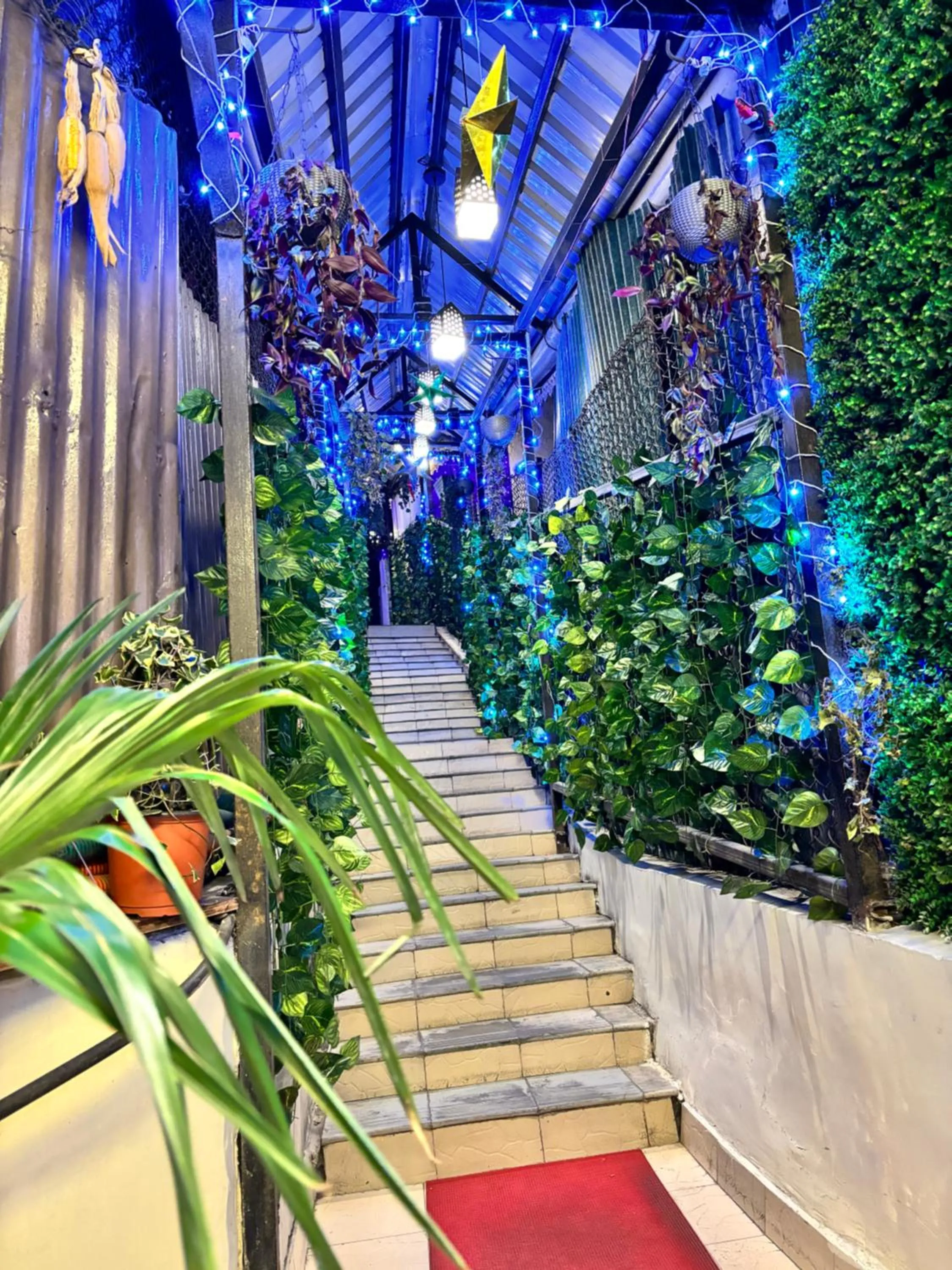 Facade/entrance in The Revett