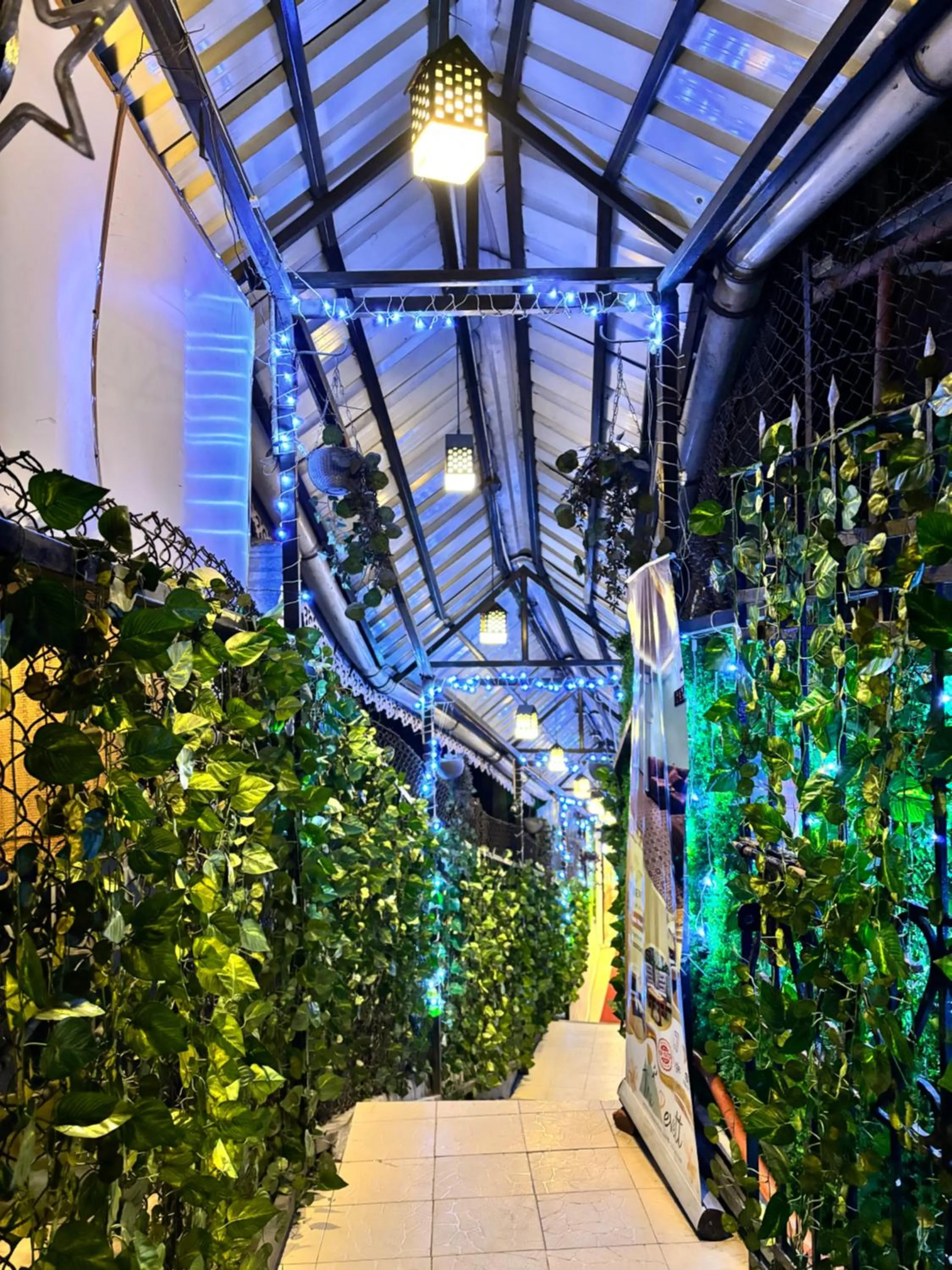 Facade/entrance in The Revett