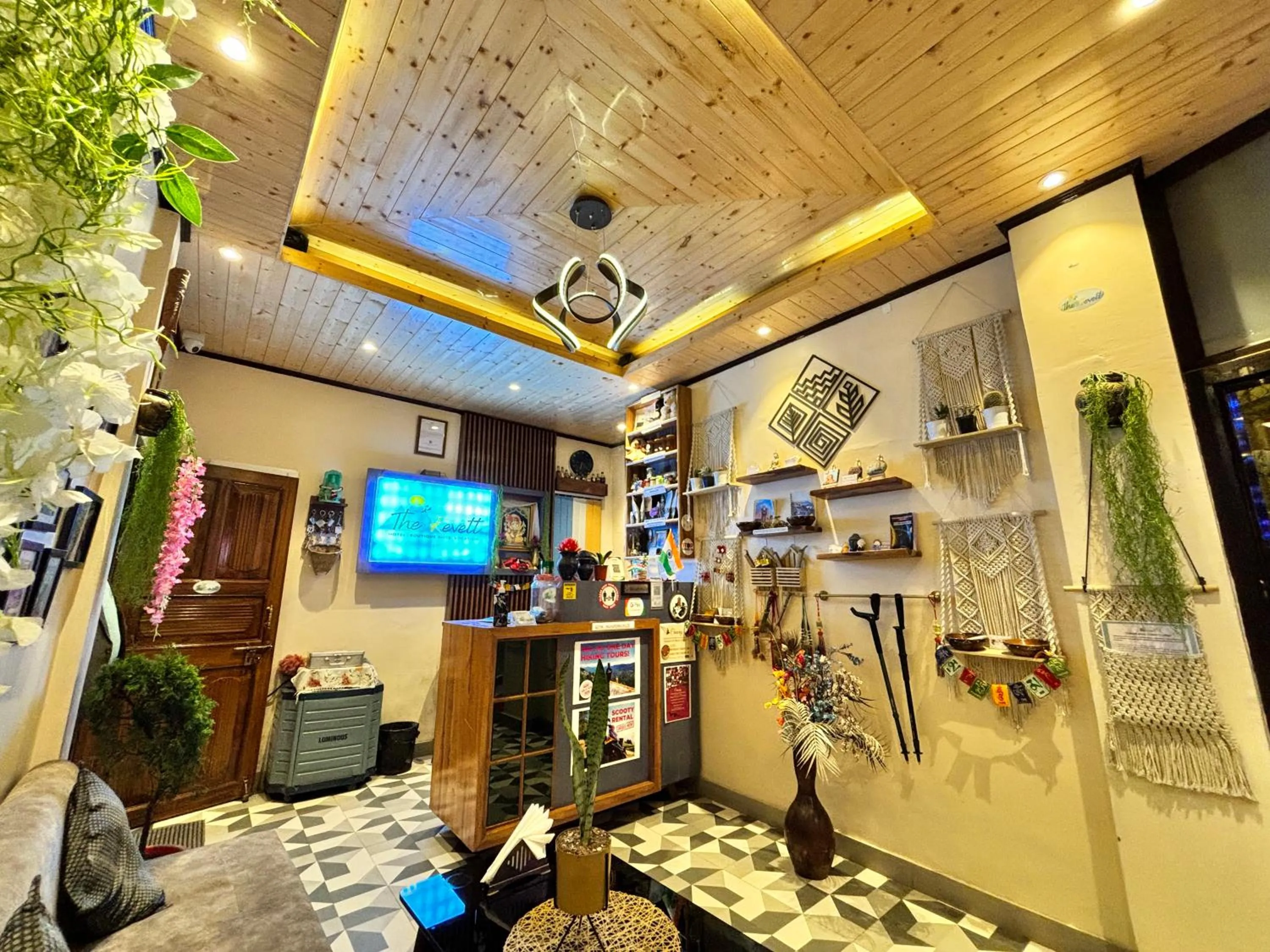 Facade/entrance in The Revett