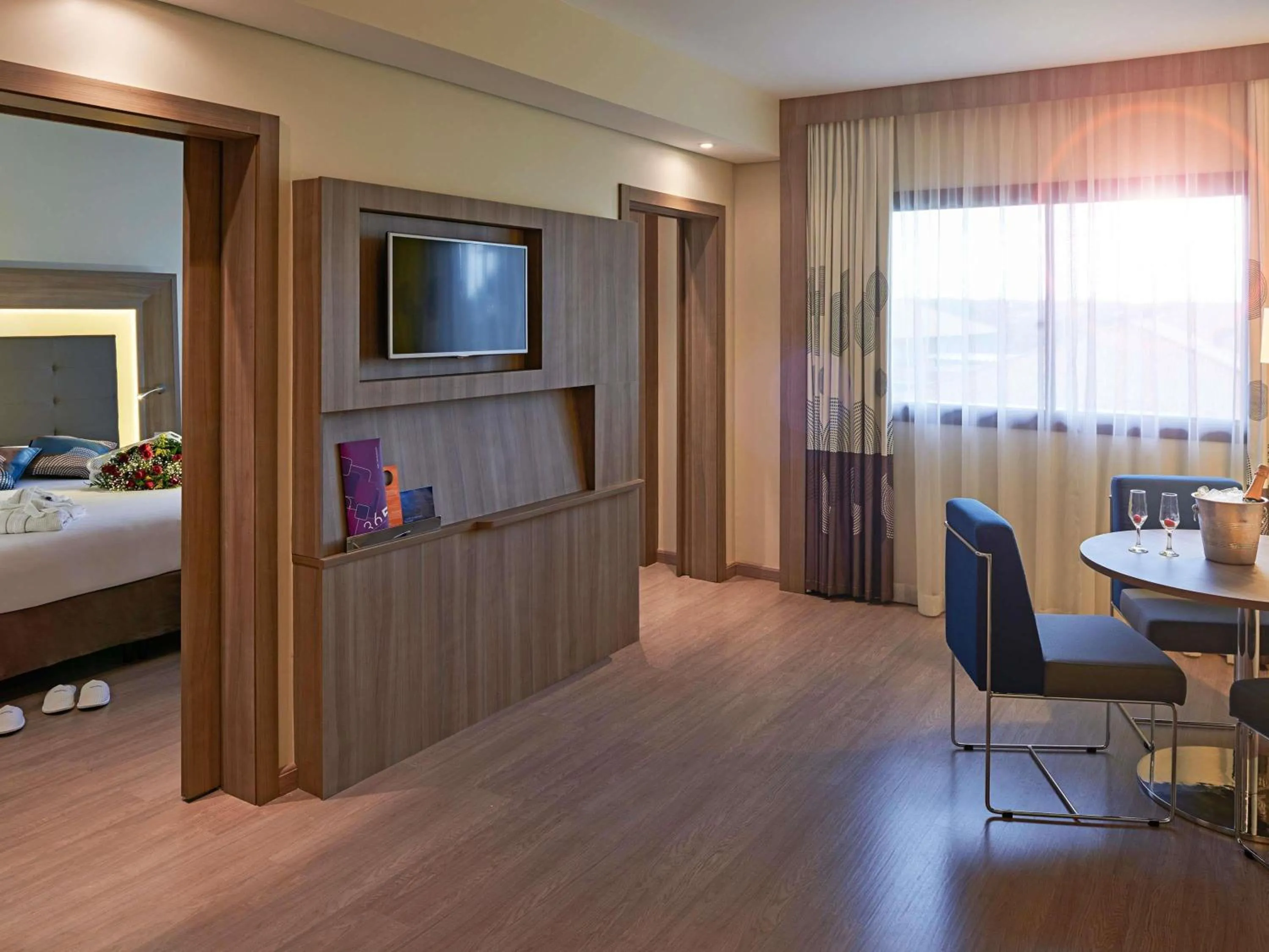 Presidential Suite with one king bed in Novotel Campo Grande