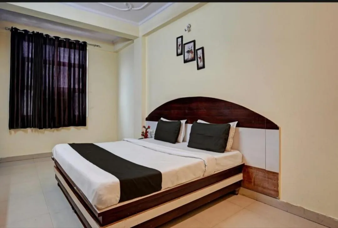 Bed in AK VILAS - BEST BUDGETED HOTEL IN JAIPUR
