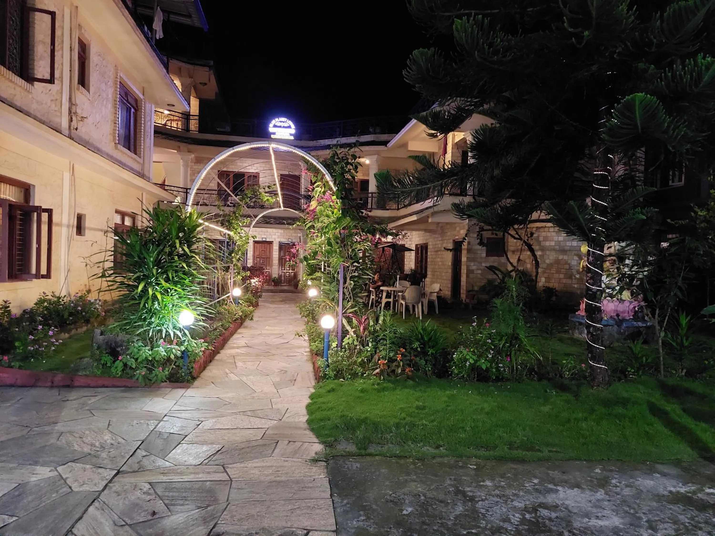 Property building in Blue Planet Lodge & Restaurant