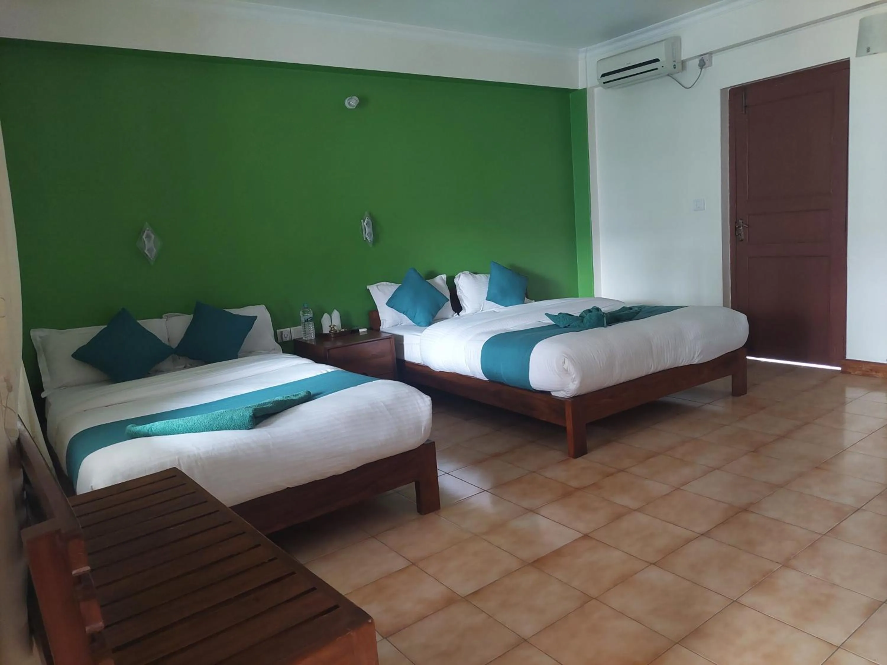 Bedroom, Bed in Blue Planet Lodge & Restaurant