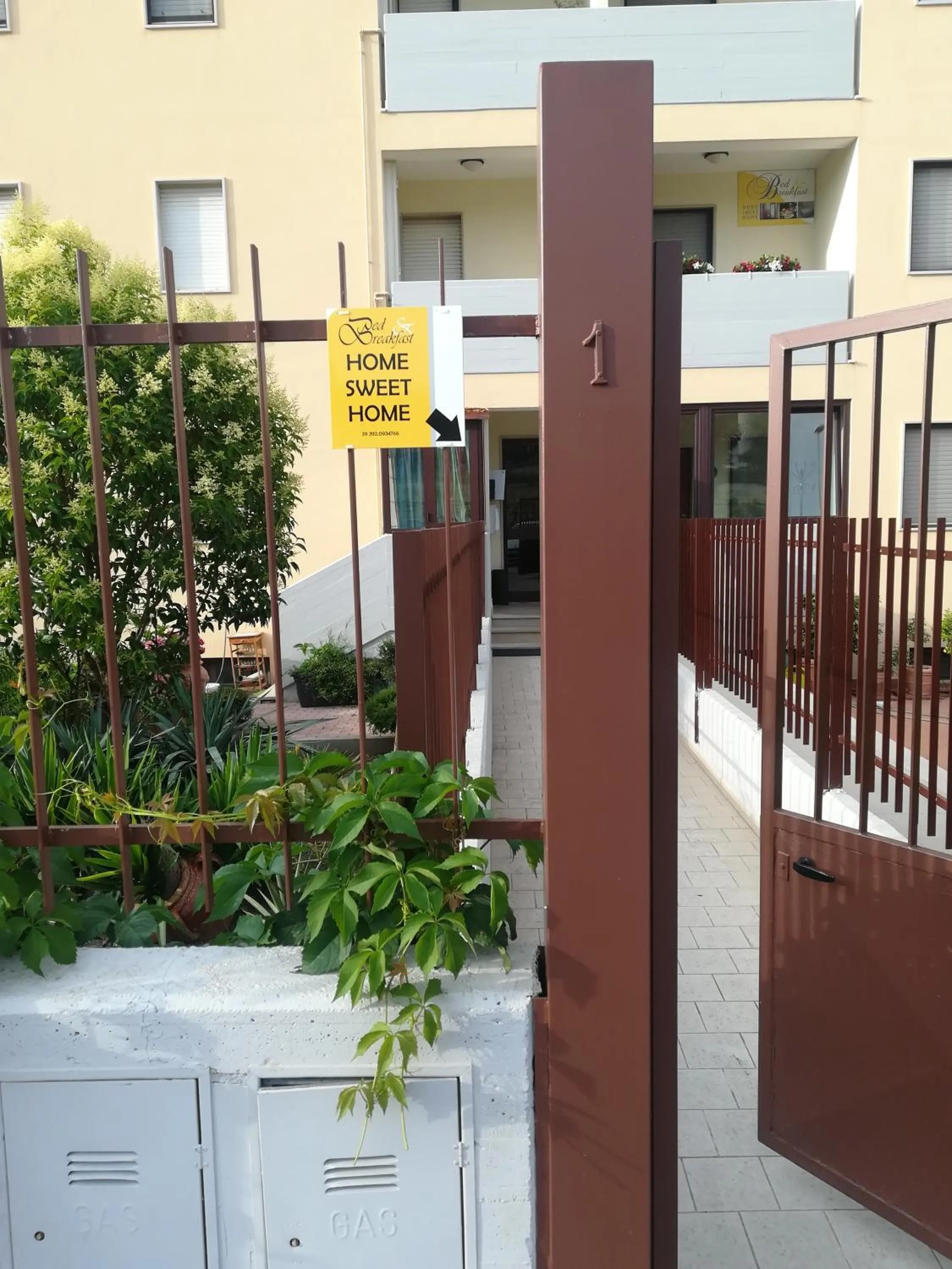 Facade/entrance in Home Sweet Home