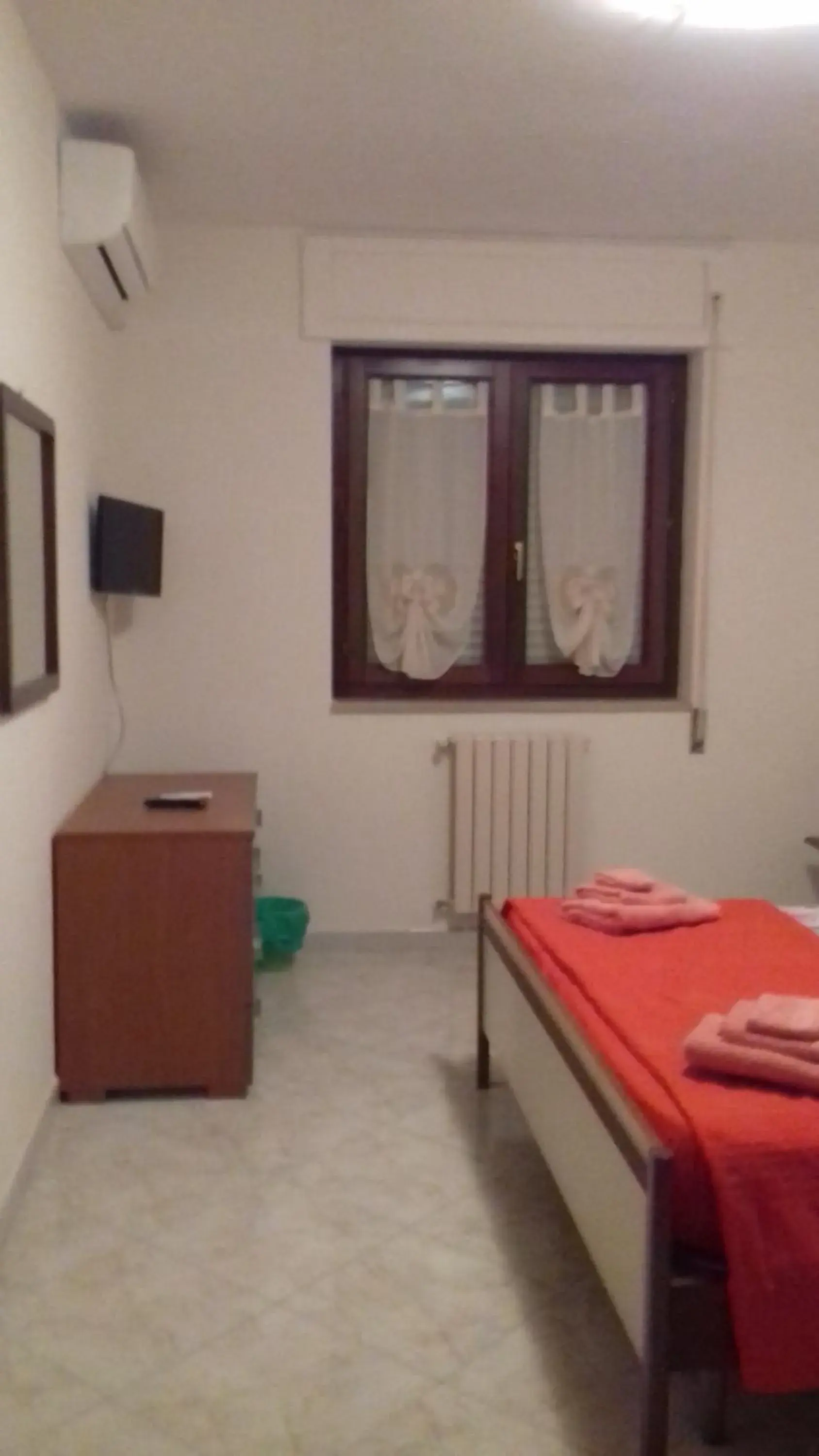 Double Room with Private Bathroom in Home Sweet Home Double Room with Private Bathroom in Home Sweet Home