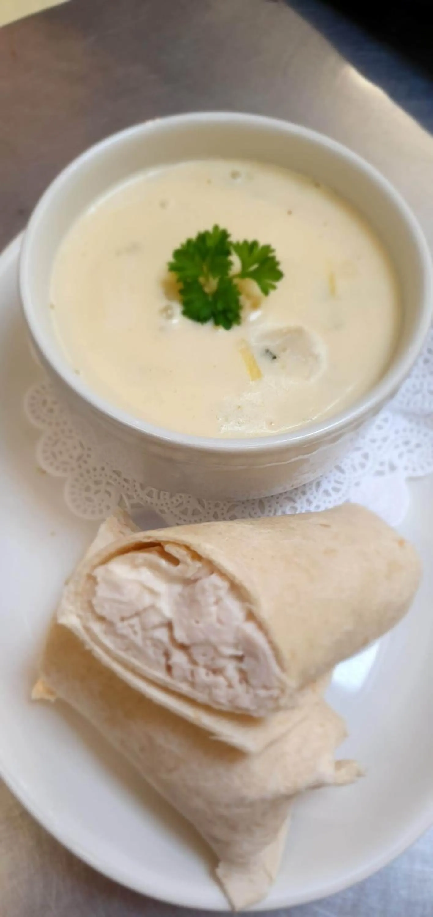 Food and drinks in The Sands Hotel, Orkney