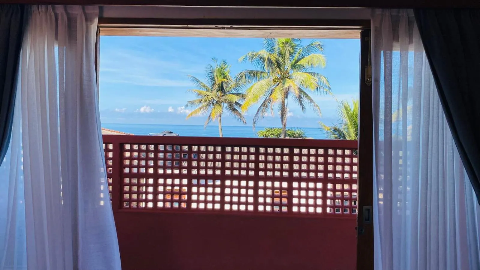 Day in The Tea Library Hikkaduwa