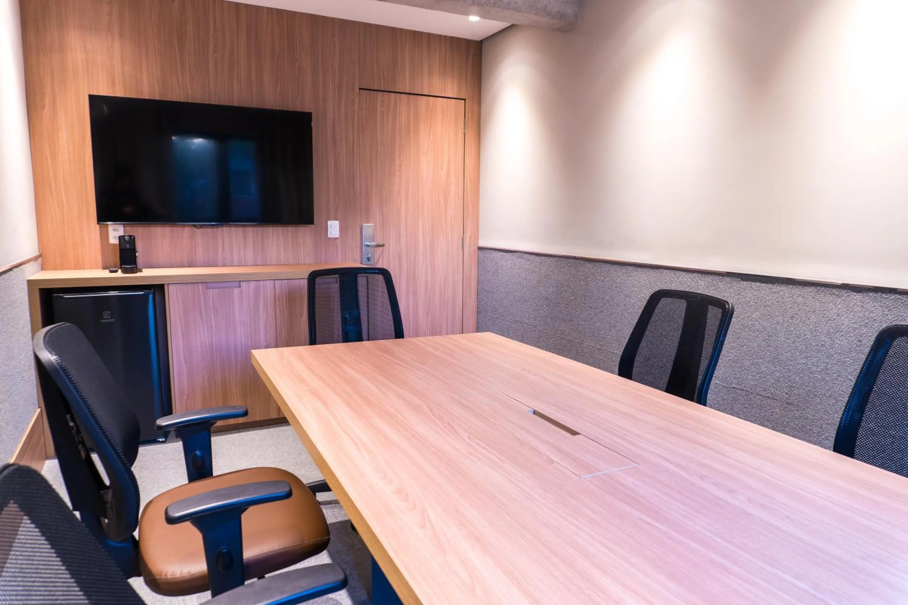 Meeting/conference room in Mercure Curitiba Golden