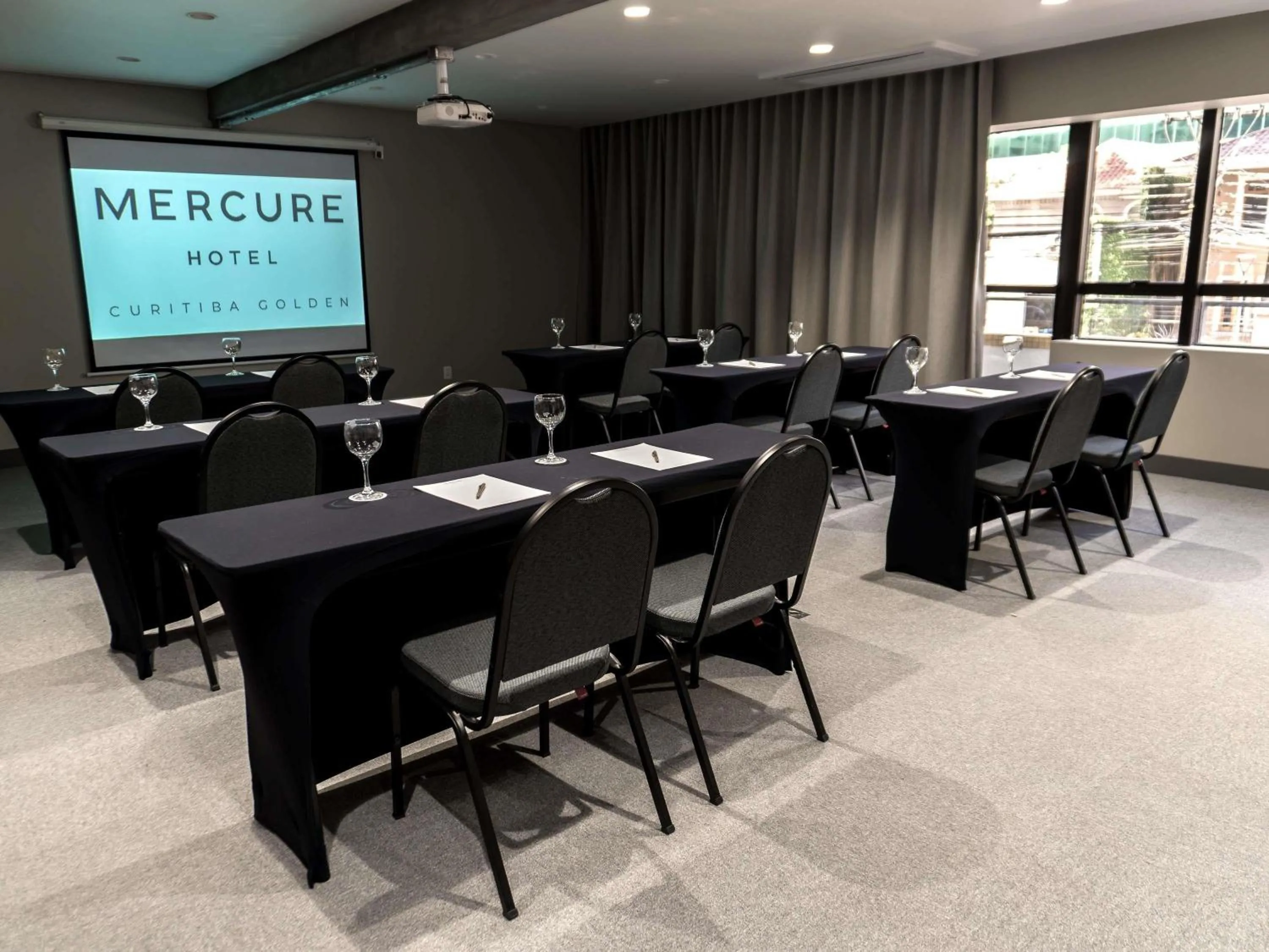 Meeting/conference room in Mercure Curitiba Golden