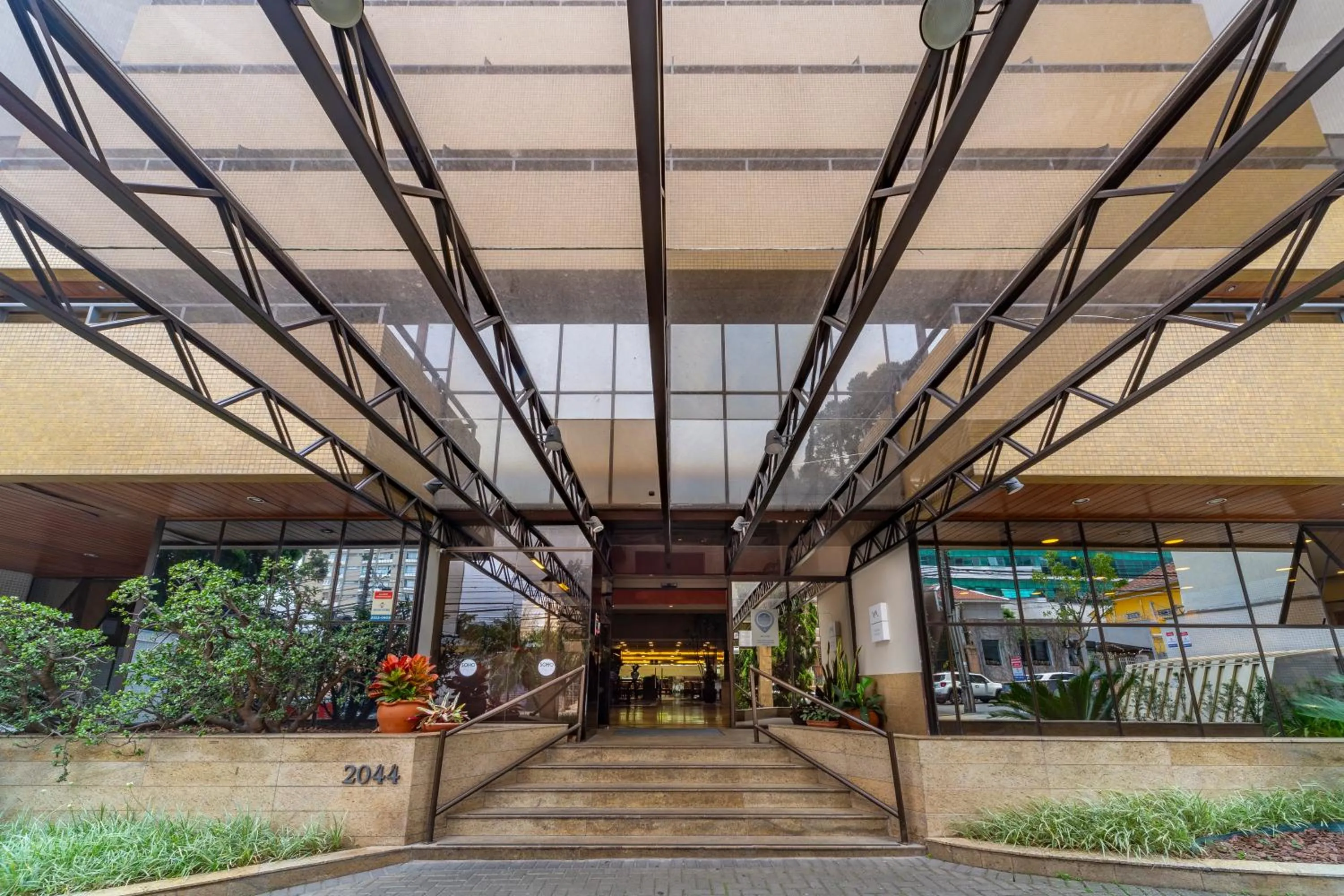 Facade/entrance in Mercure Curitiba Golden