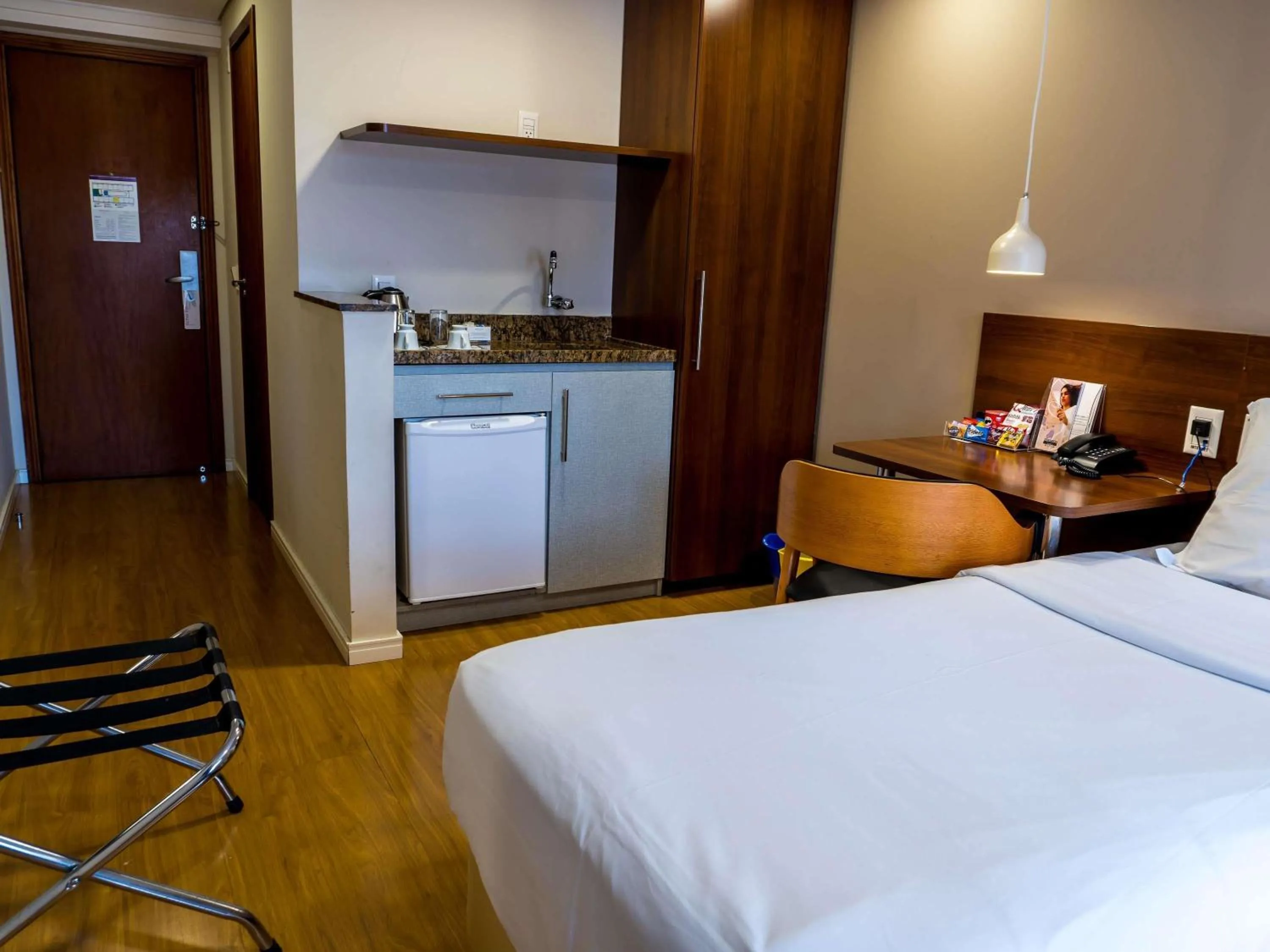 Bedroom, Bed in Mercure Curitiba Golden