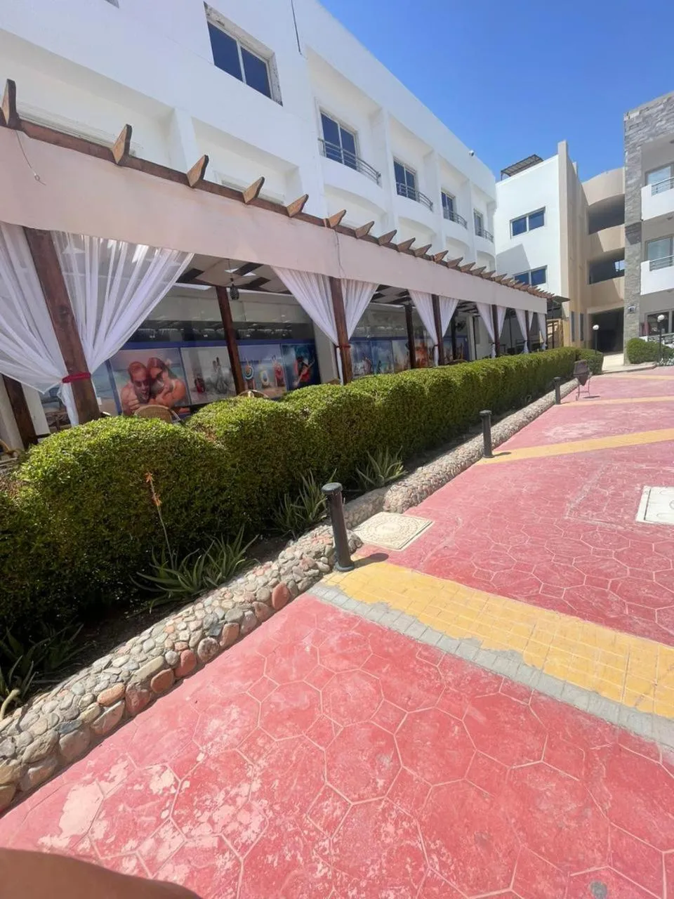 Cecelia Resort Challet