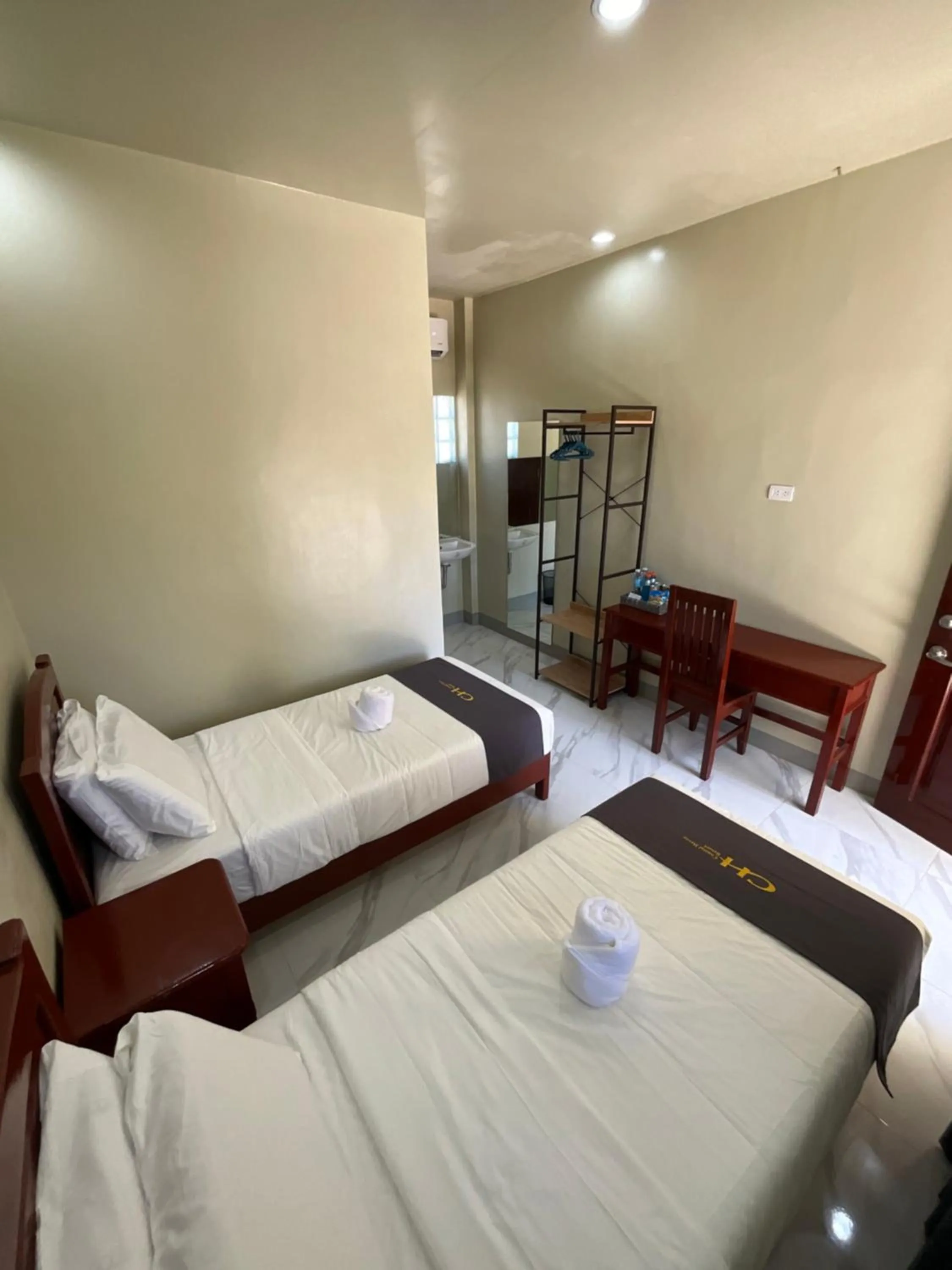 Bedroom, Bed in Coastal Haven Resort