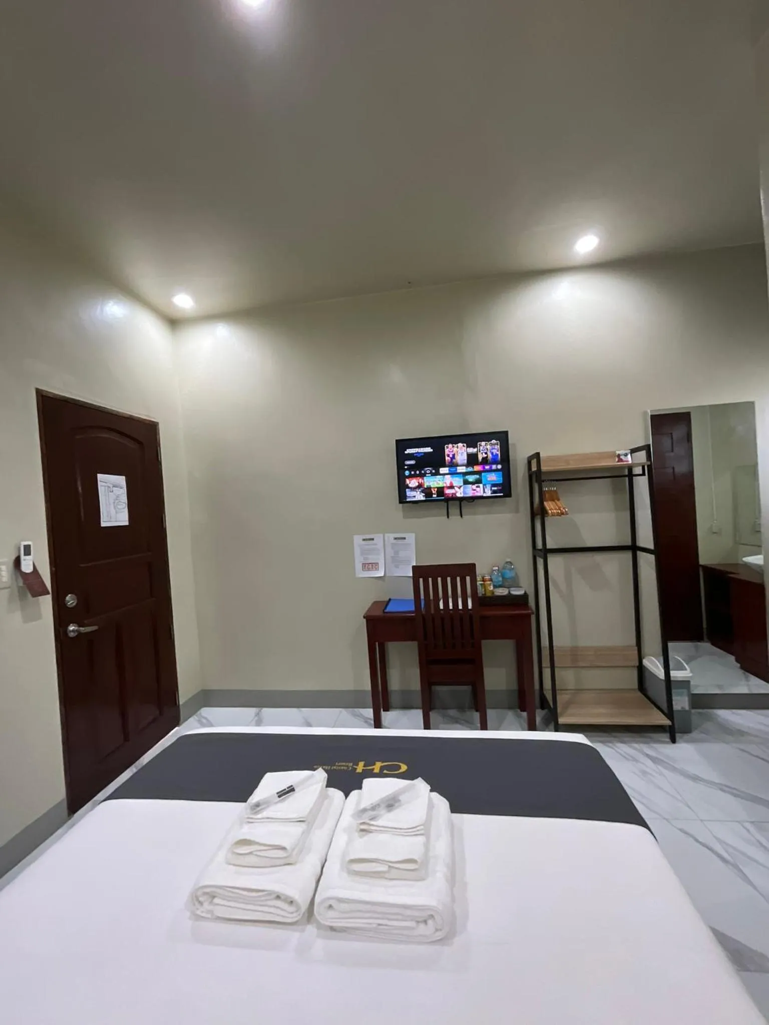 Bedroom, Bed in Coastal Haven Resort