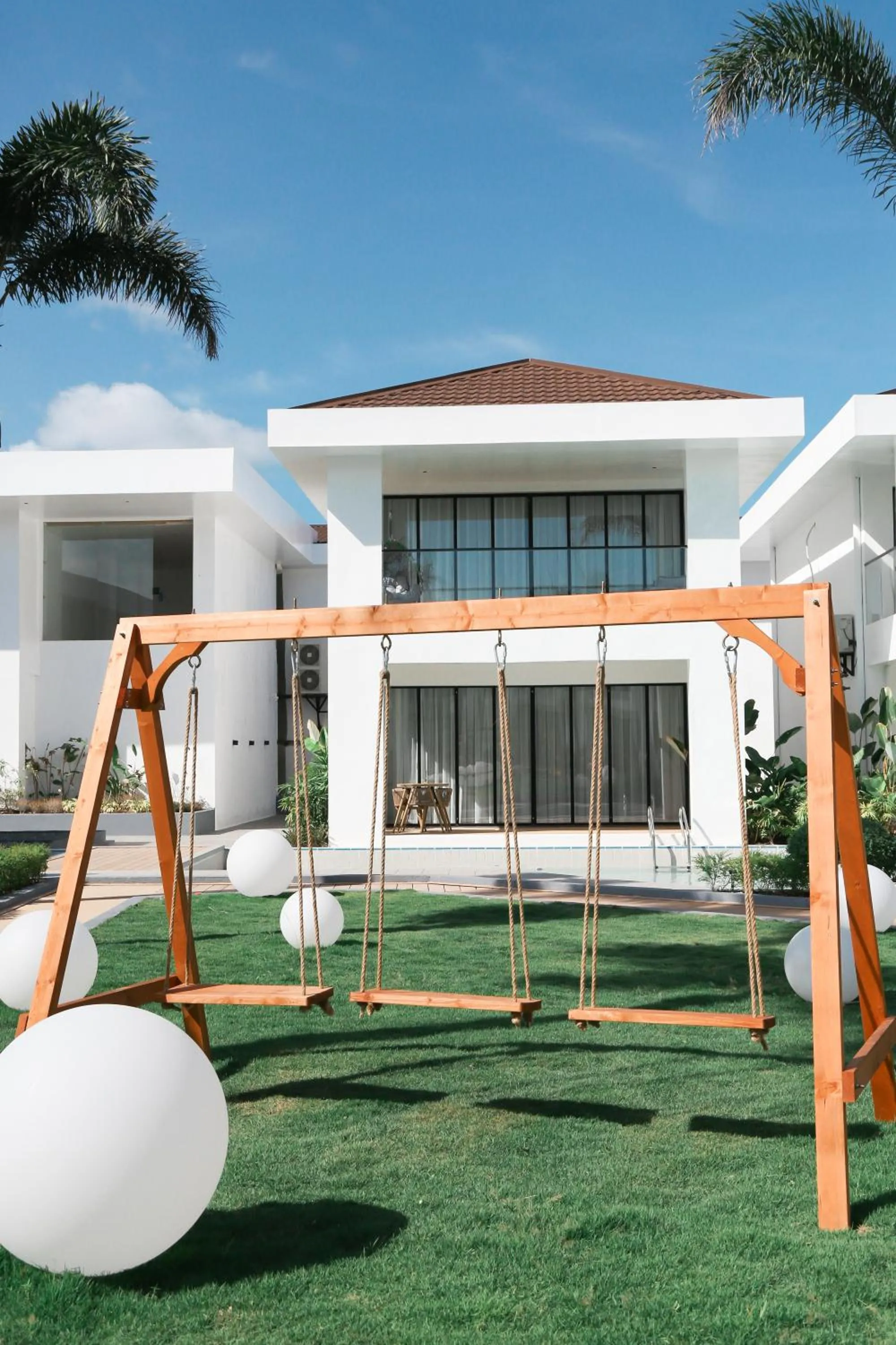 Communal lounge/ TV room in Willander Resort