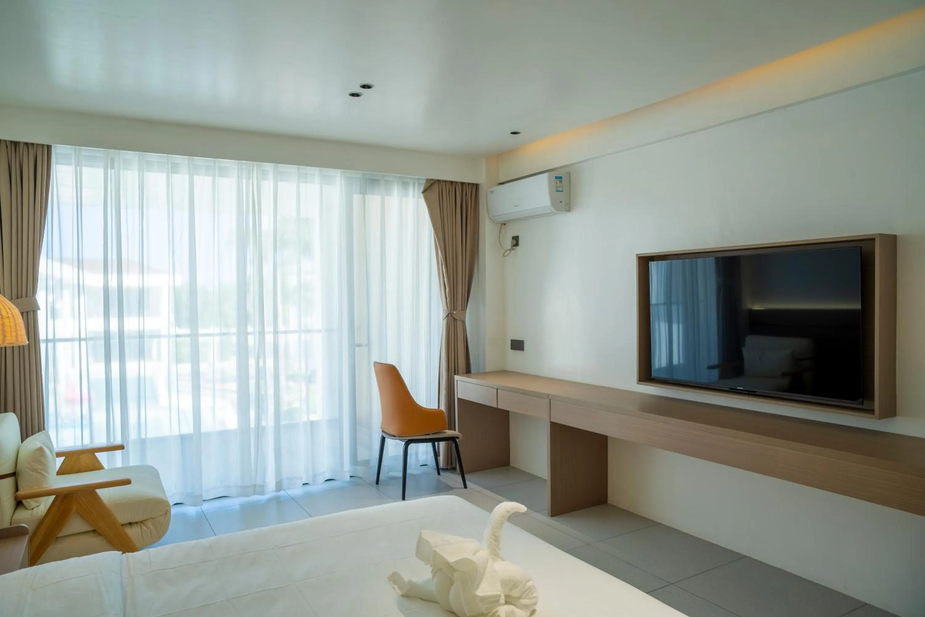 TV and multimedia, Bed in Willander Resort