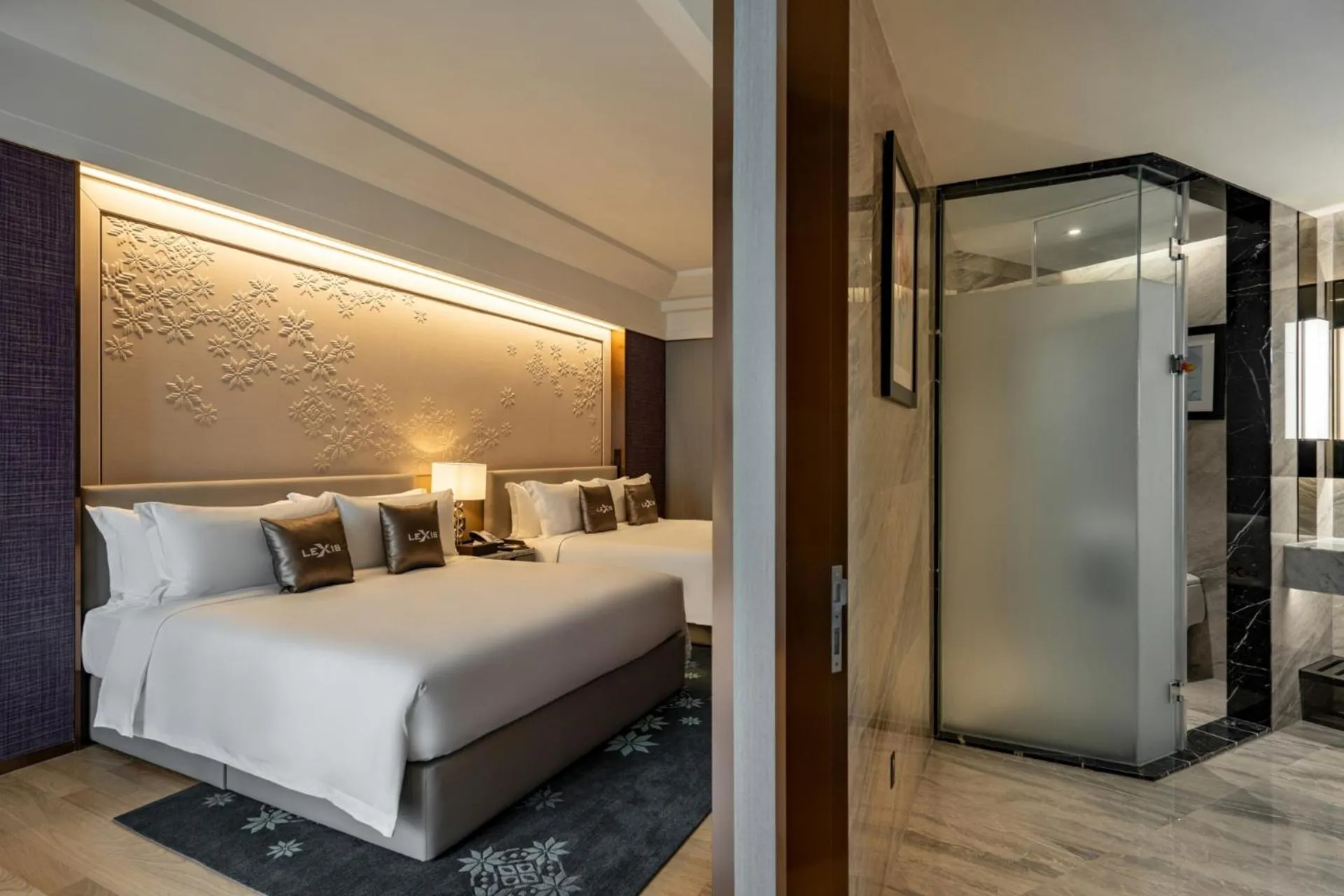 Bathroom, Bed in Imperial Lexis Kuala Lumpur