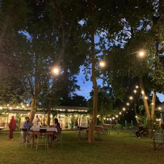 Natural landscape in Rouhi Retreats By Doulos