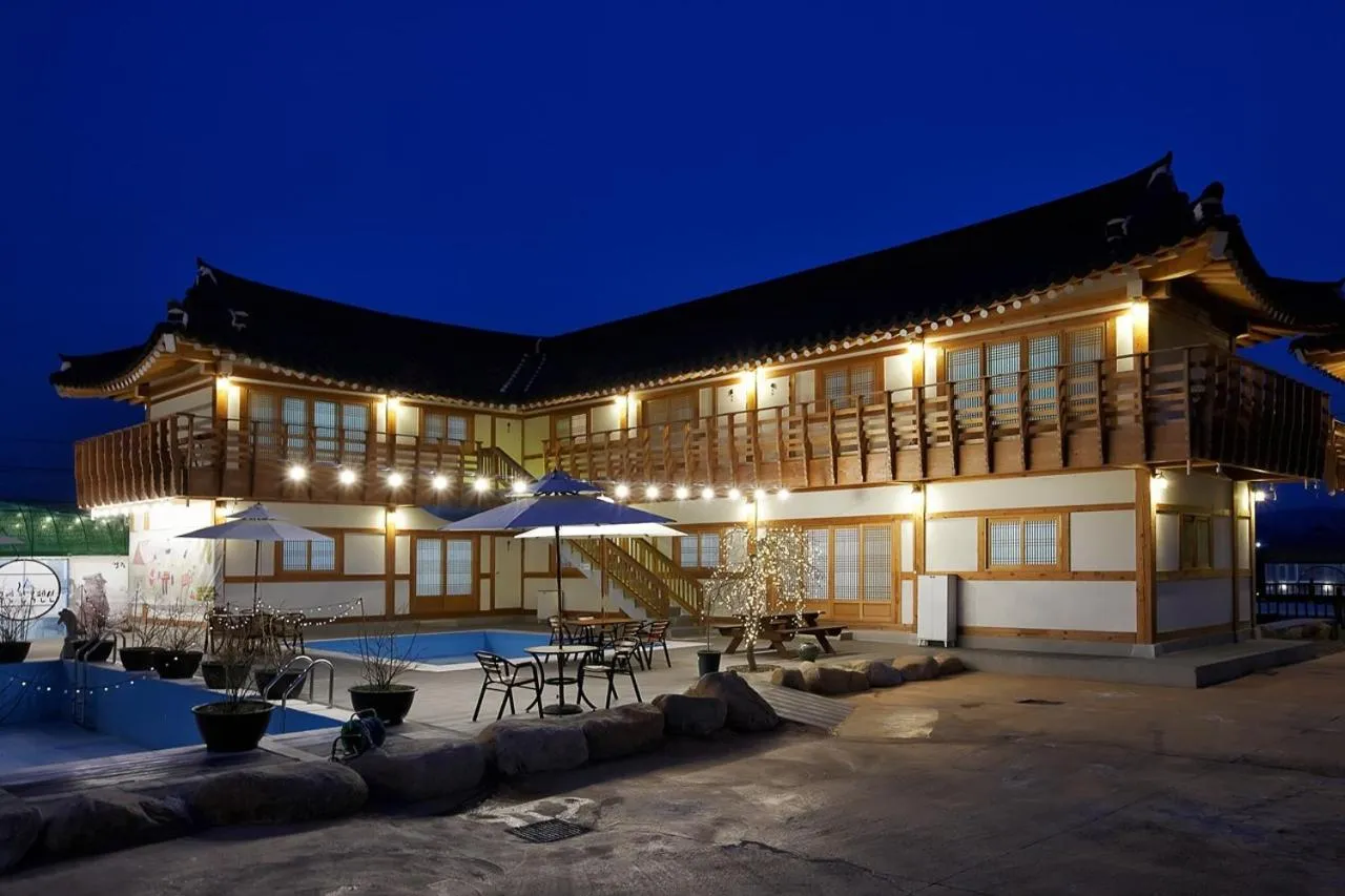 Gyeongju N Hanok Pension