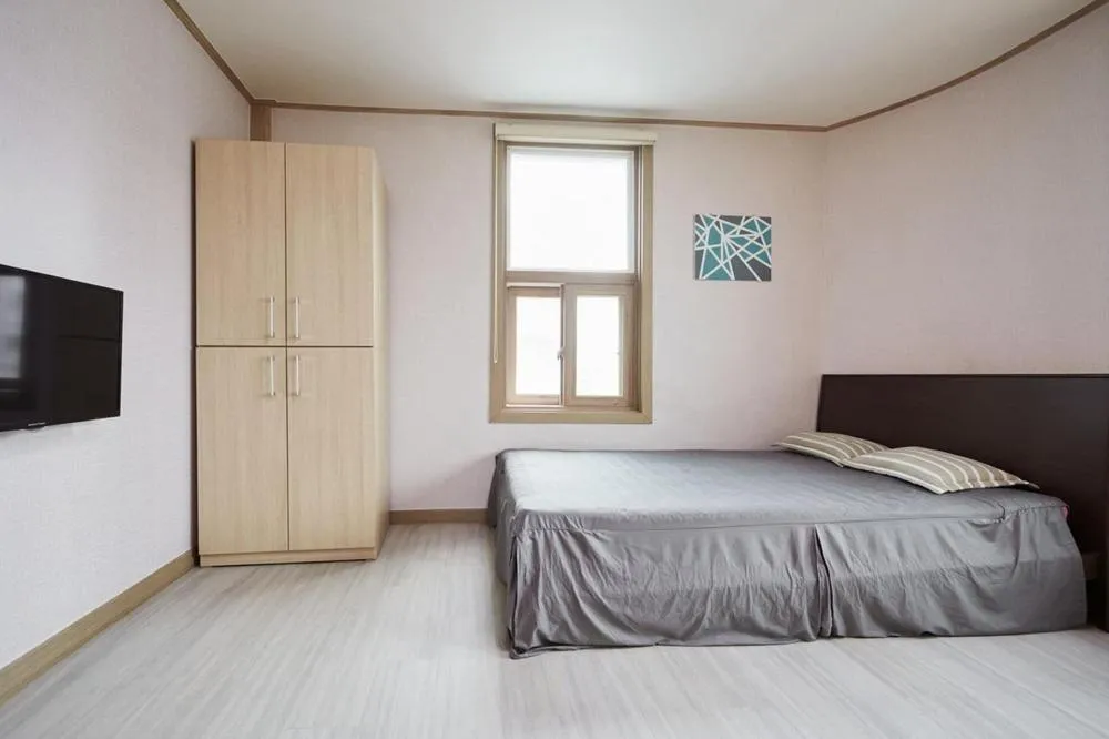 Bed in Boryeong Jeongyun Pension