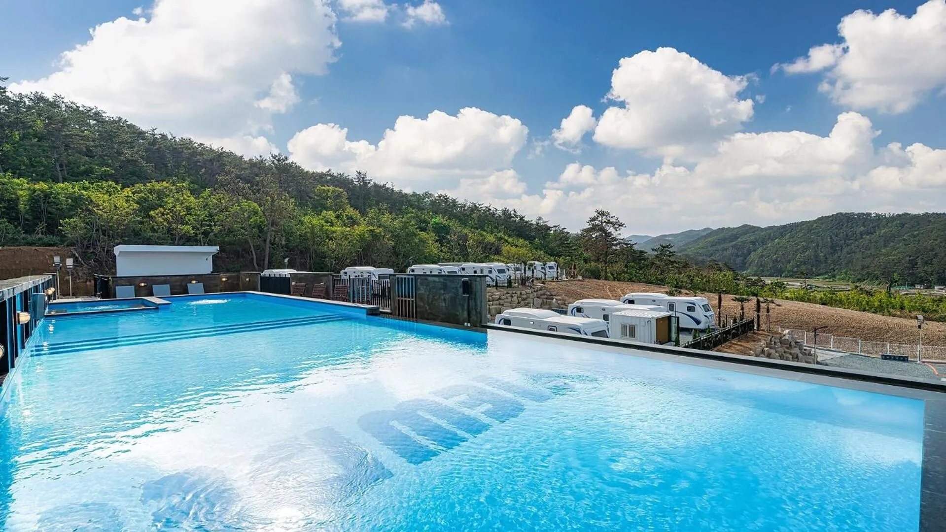 Gyeongju Viewdel Caravan Pension