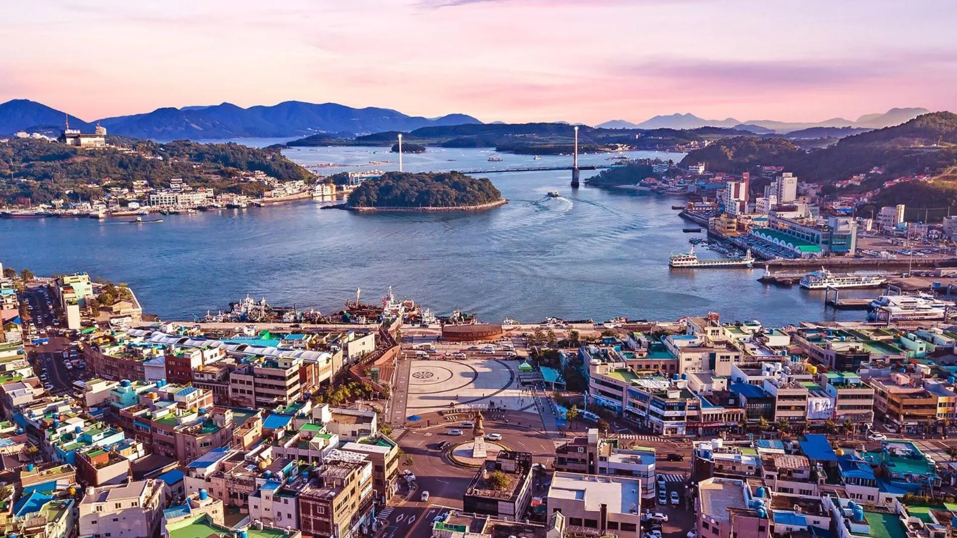 Yeosu Jinnam Mansion Pension