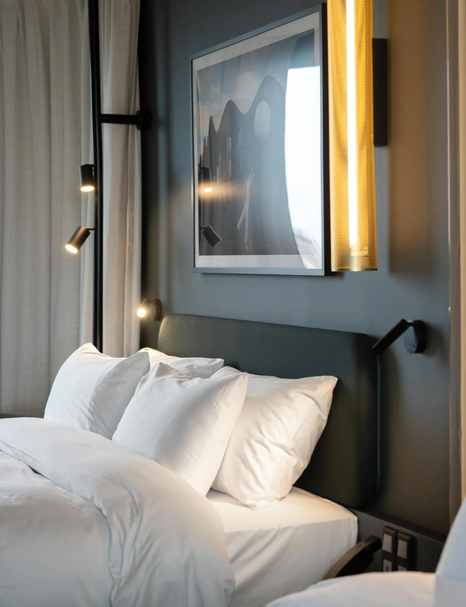 Bedroom, Bed in Radisson Hotel Reims