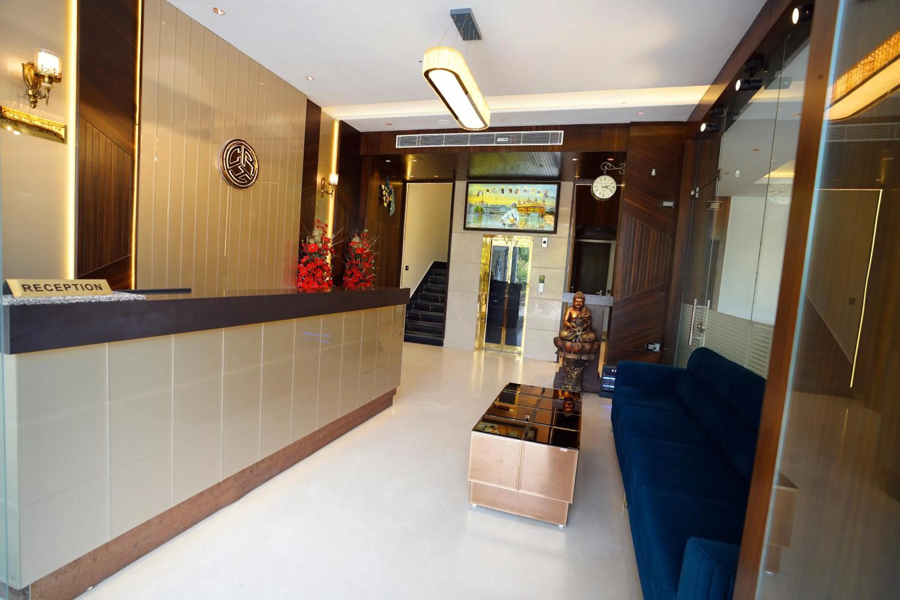 Lobby or reception in HOTEL CASA ROYALE