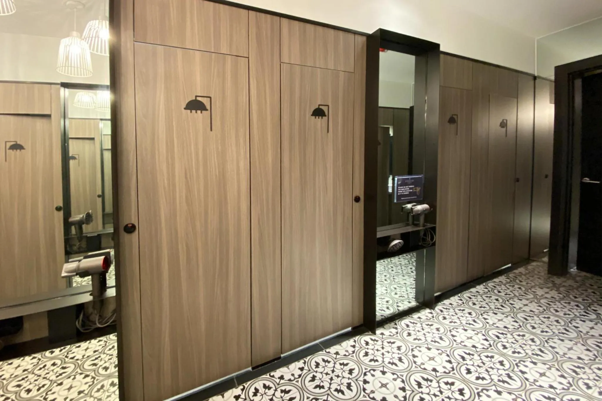 Cabin M, Twin, Shared Bathroom in ST Signature Jalan Besar