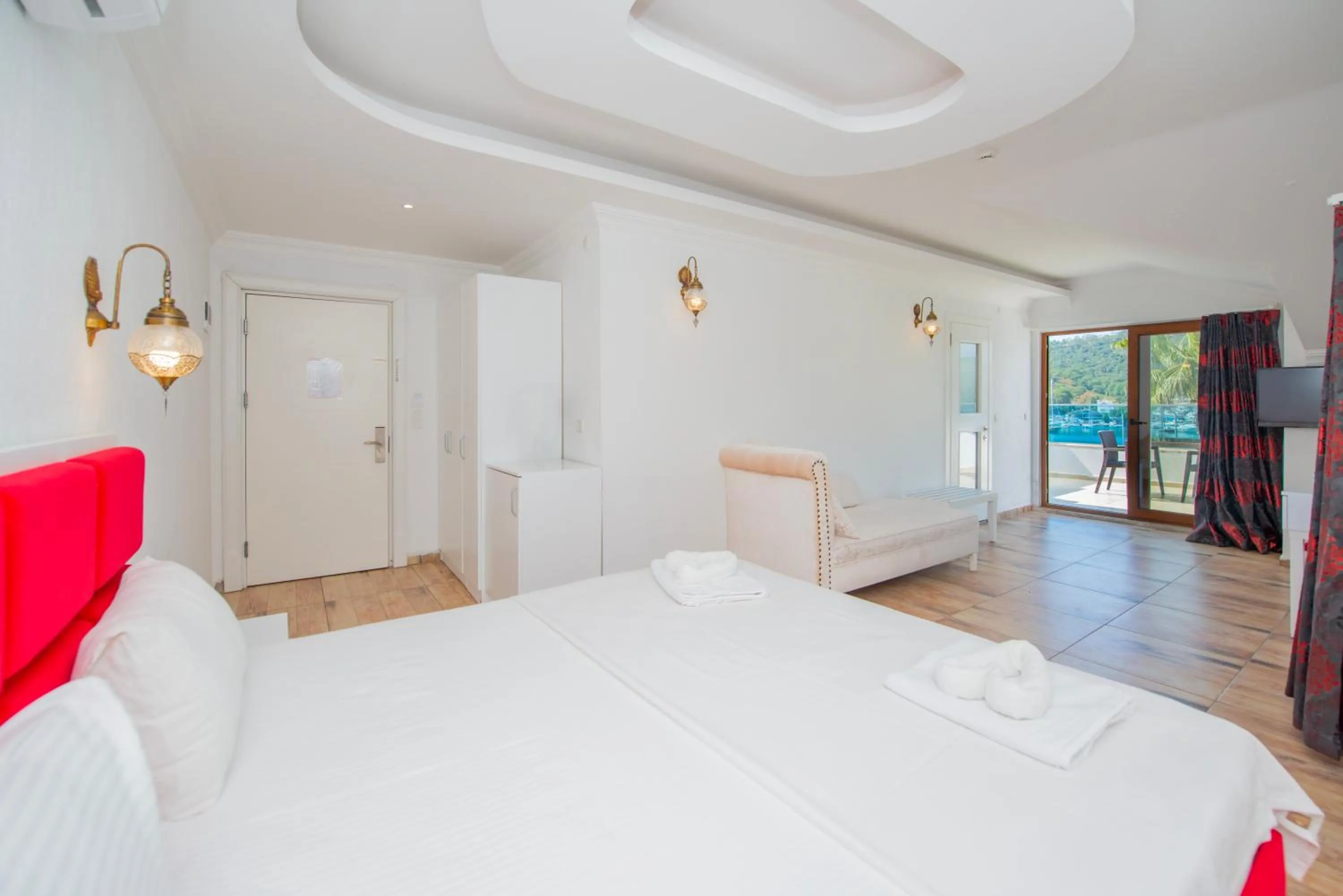 Bed in Cennet Life Hotel