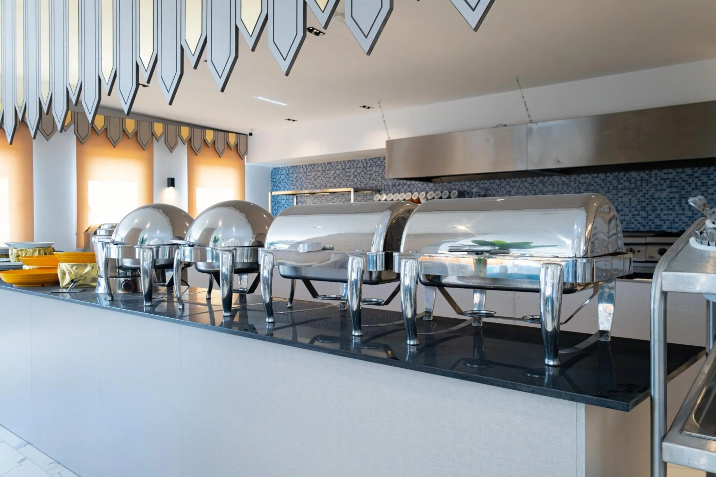 Kitchen or kitchenette in Hipodrom Hotel